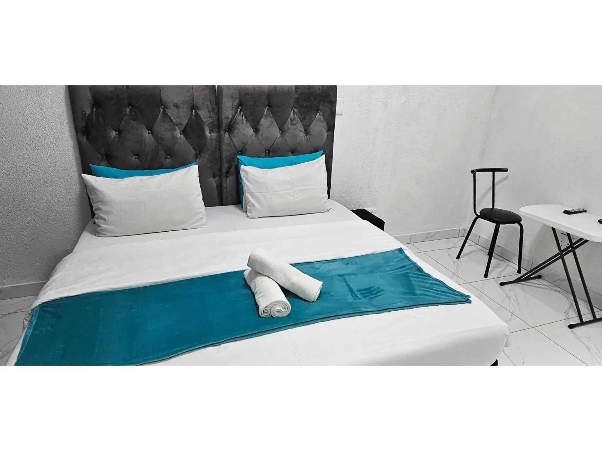 Bed in Goshen Lodge Fitzroy