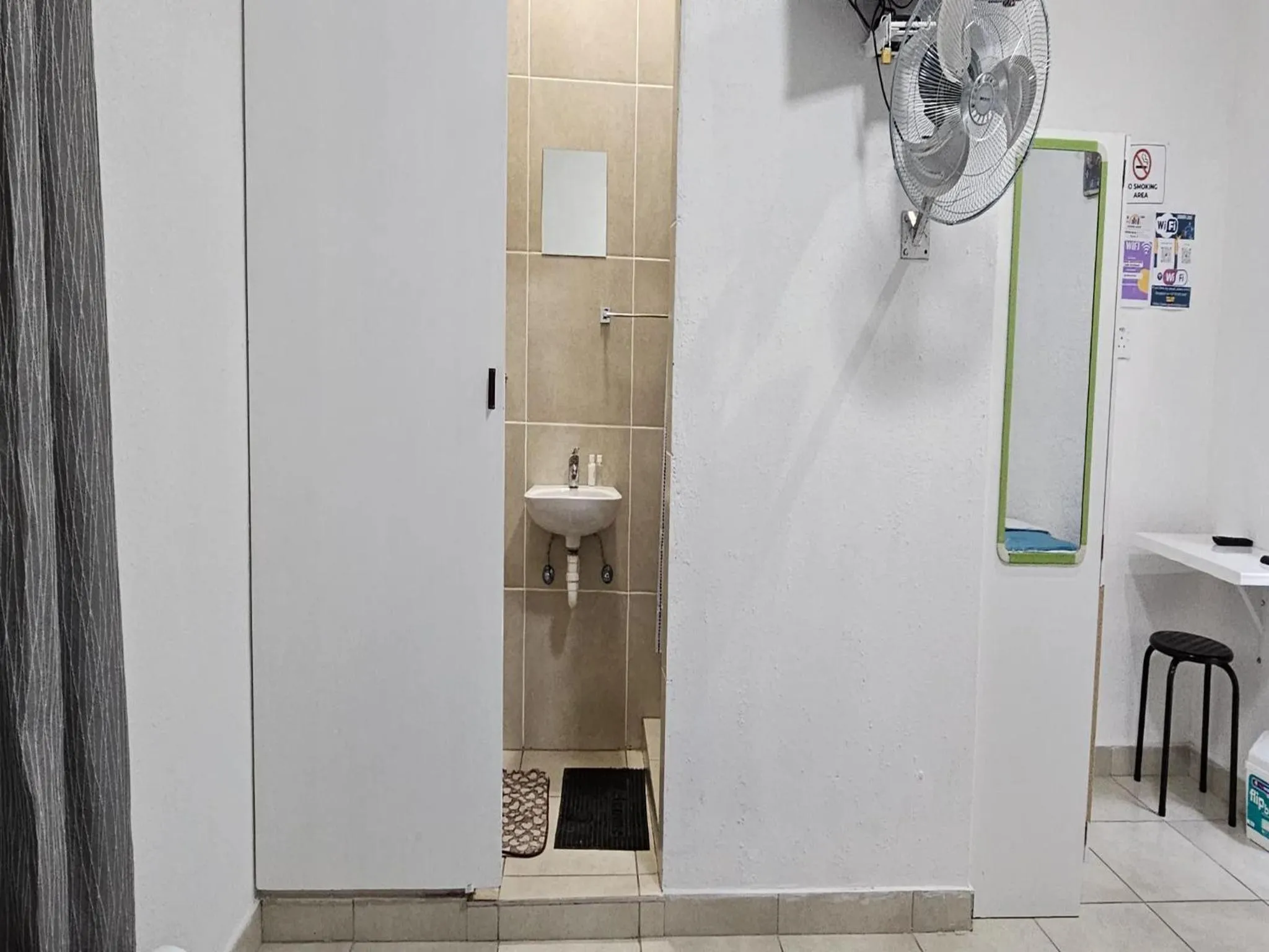 Toilet in Goshen Lodge Fitzroy