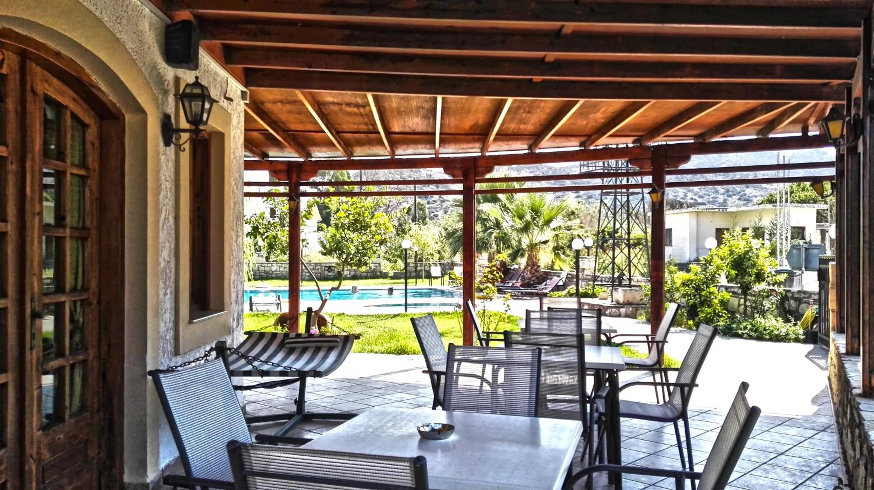 Food and drinks in Dimitris Villa Hotel