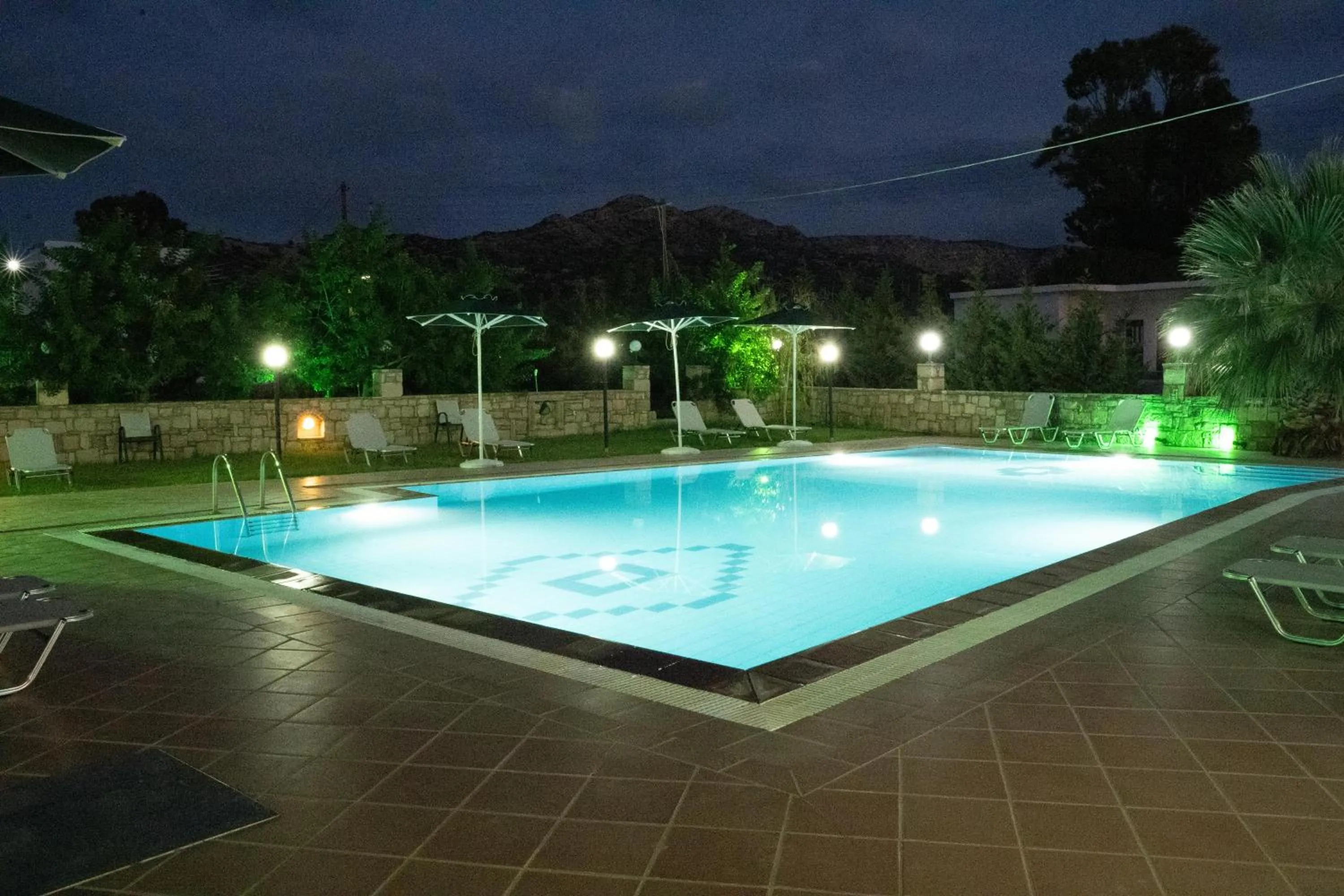 Swimming pool in Dimitris Villa Hotel