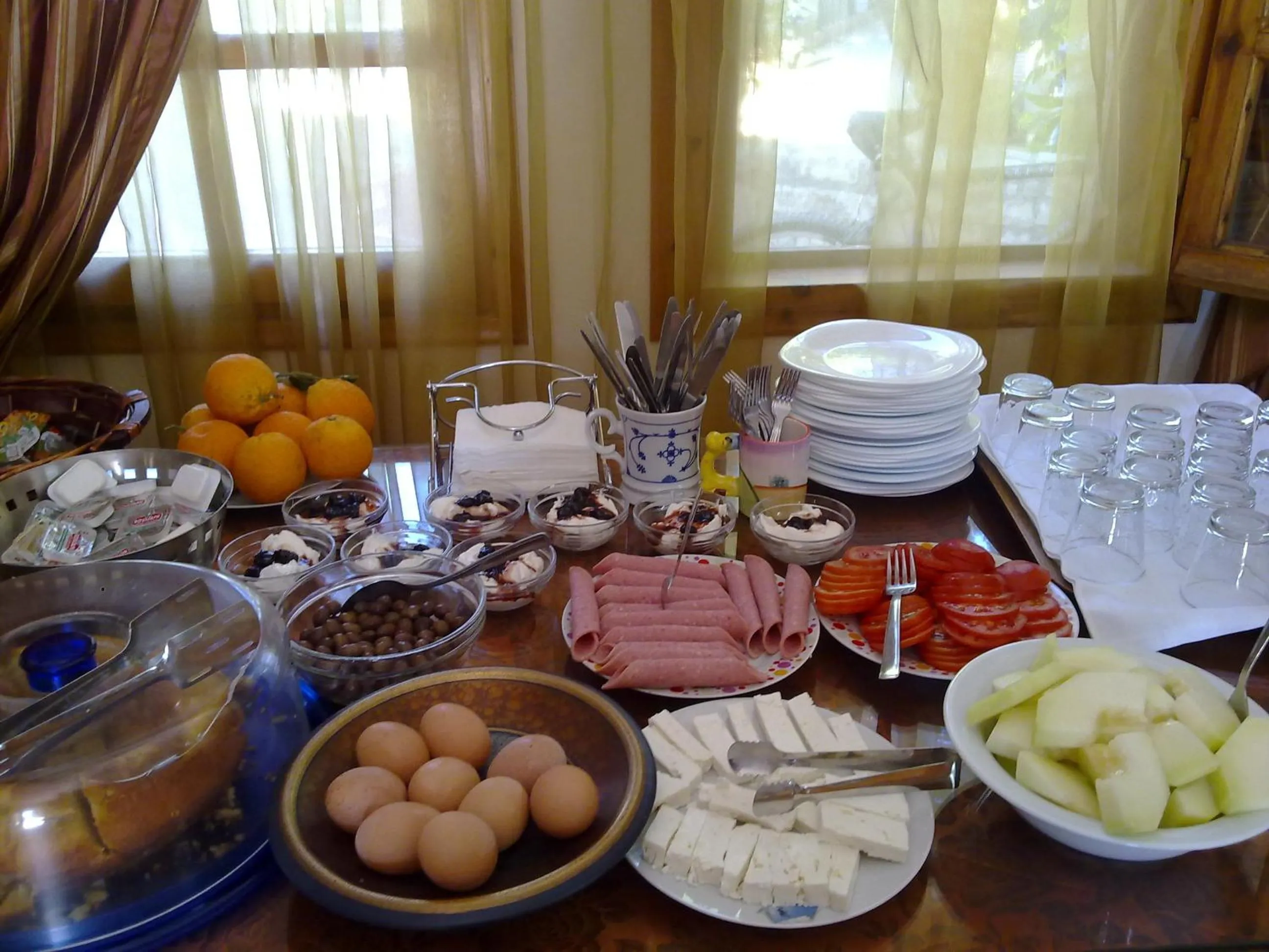 Food and drinks in Dimitris Villa Hotel