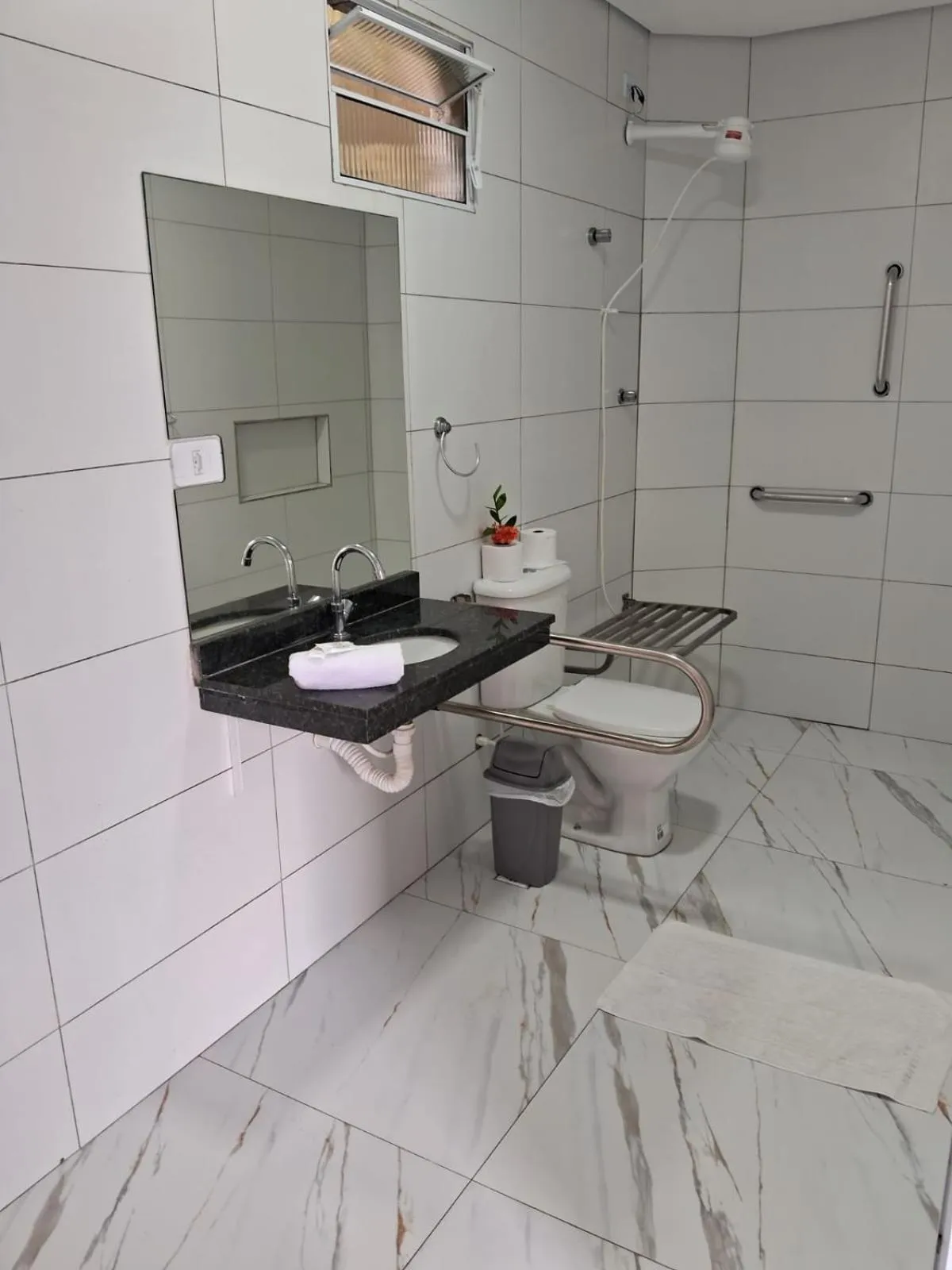 Bathroom in Pousada Vila Real PG