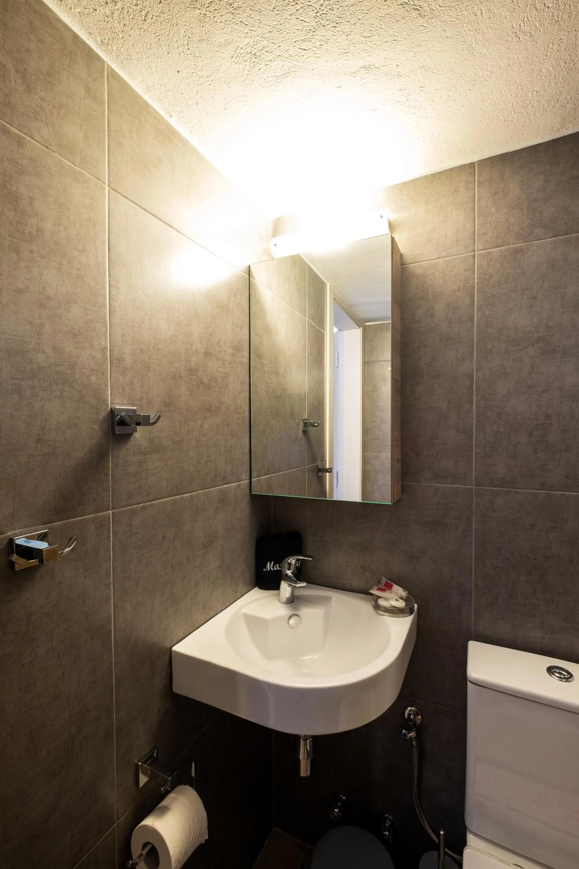 Bathroom in Dilion Hotel