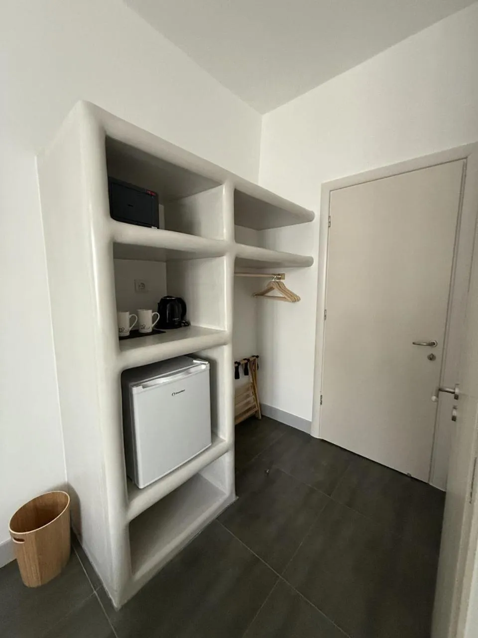 wardrobe in Dilion Hotel