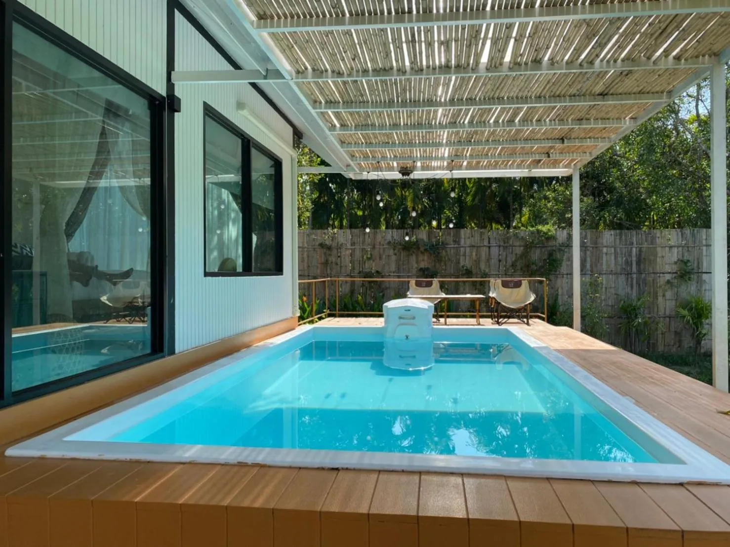 Swimming pool in Baan Nai Baan Nok Resort