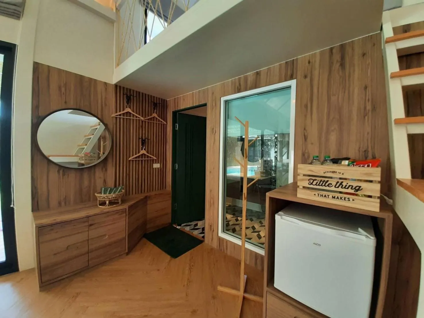 oven in Baan Nai Baan Nok Resort