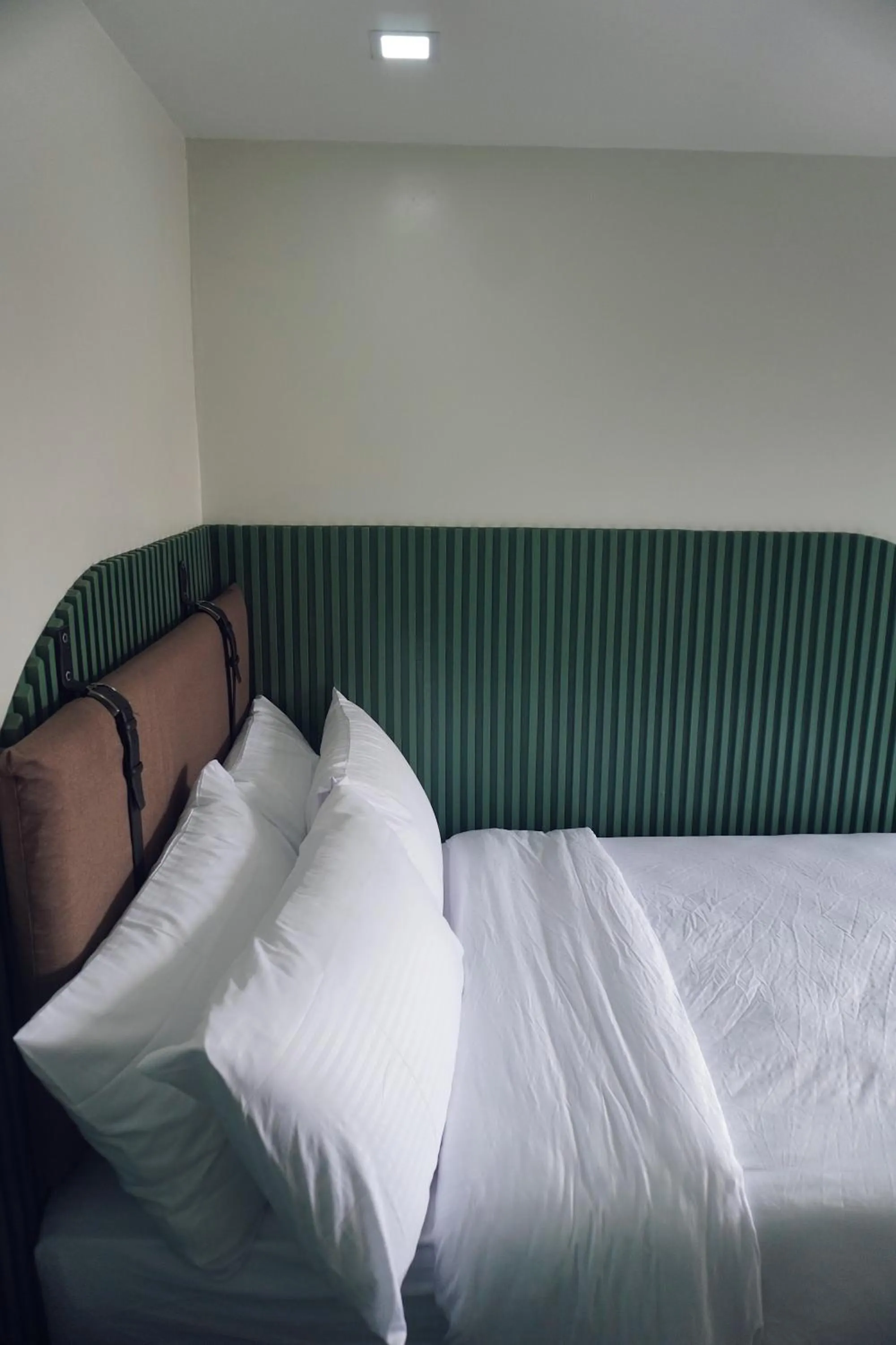 Bed in Cebu Backpackers Hostel