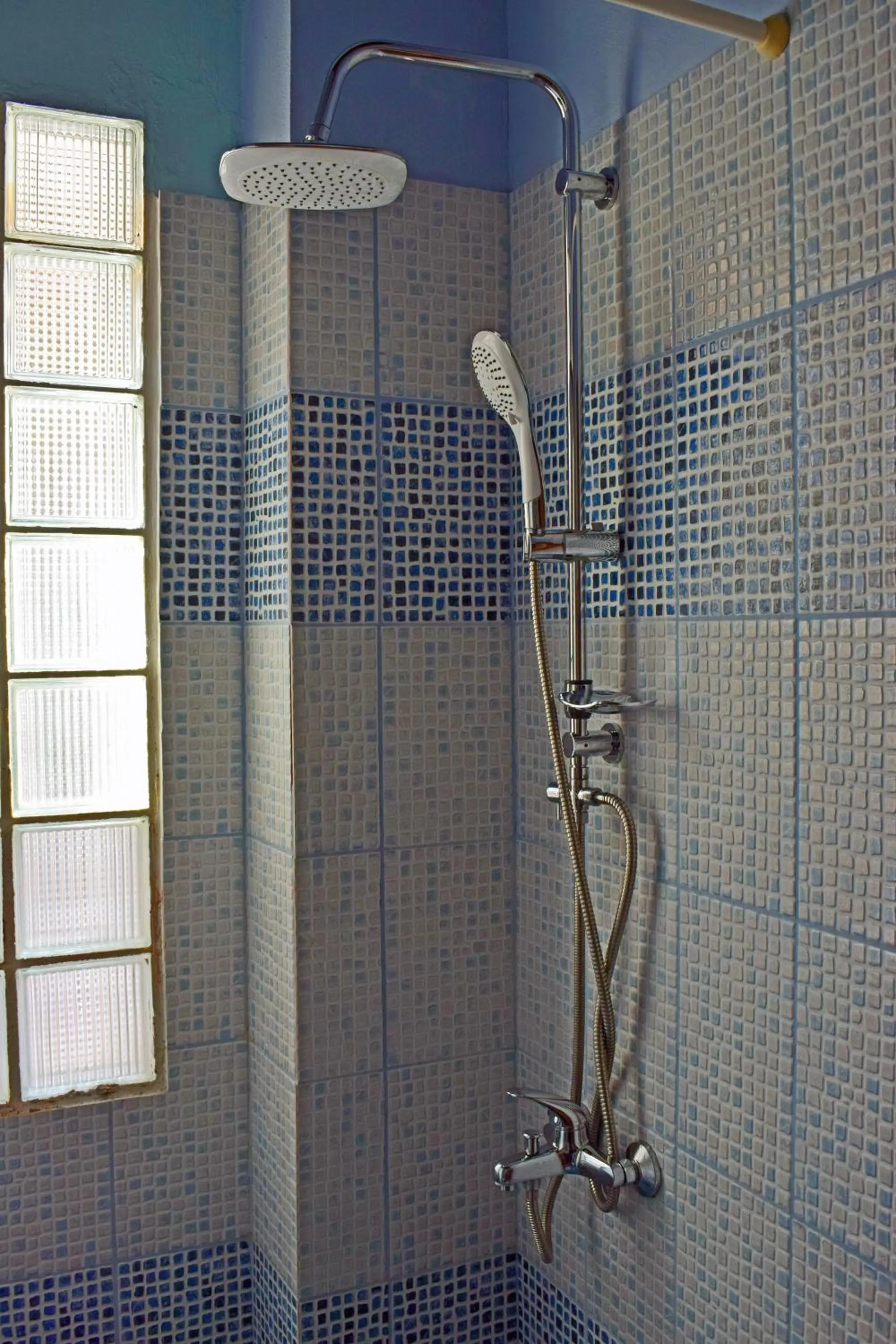 Bathroom in Ilios Studios