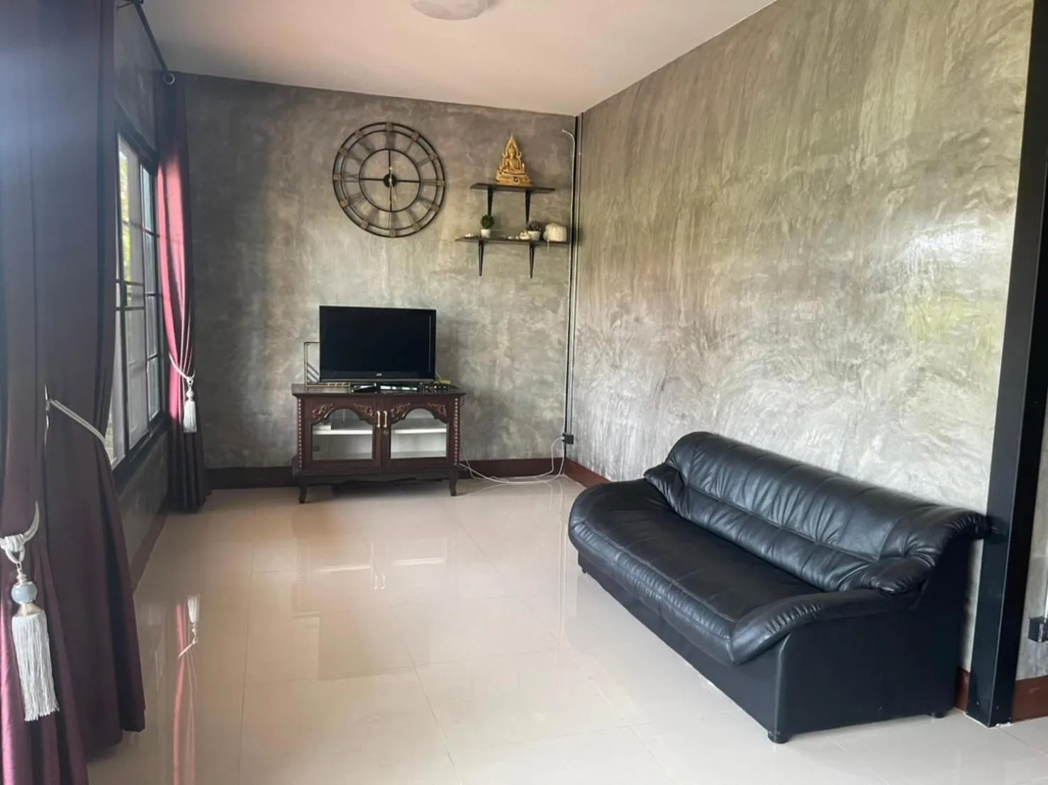 Communal lounge/ TV room in Yaowarate Sport Club and Resort ไร่เยาวเรศ