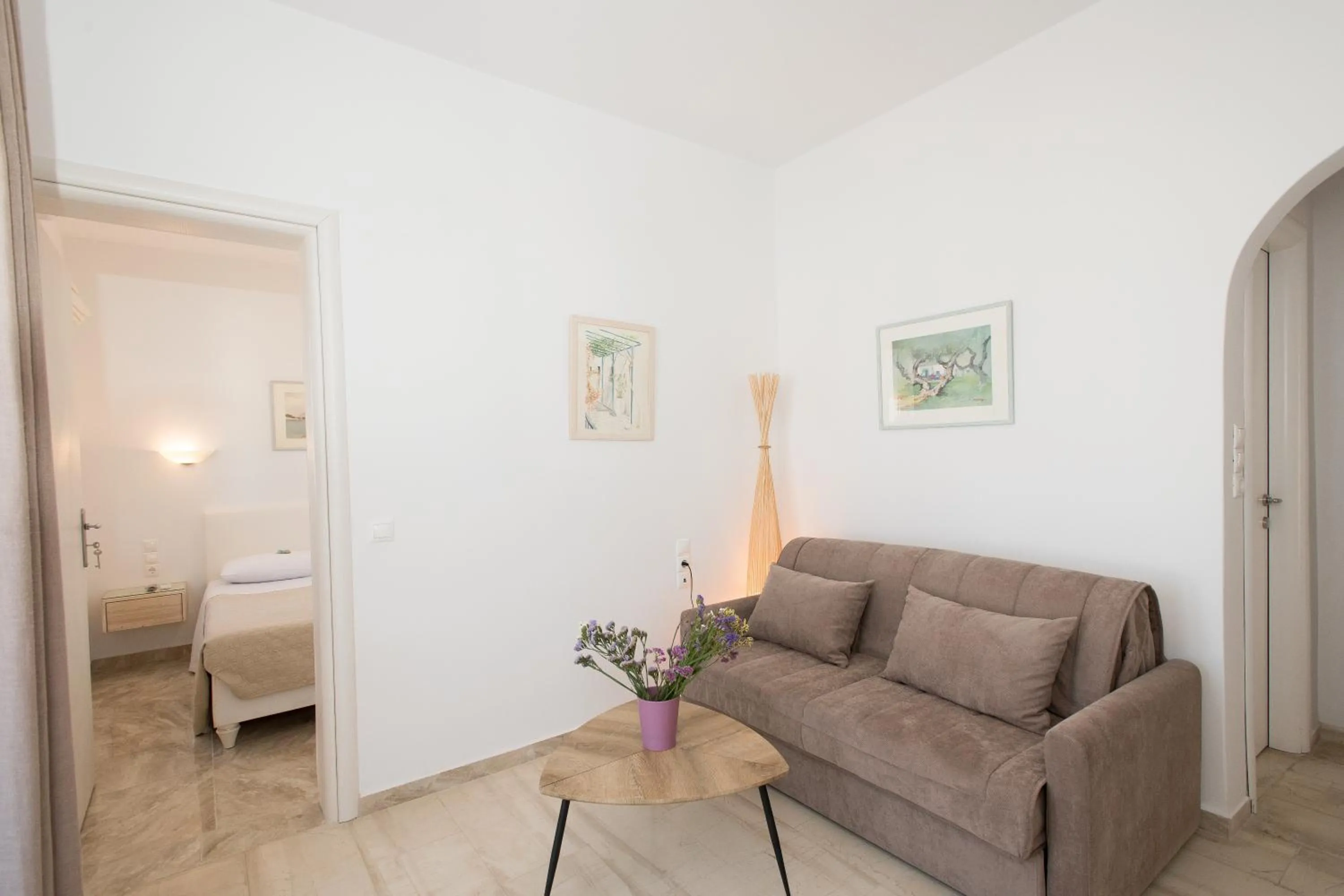 Living room, Bed in Hotel Spanelis