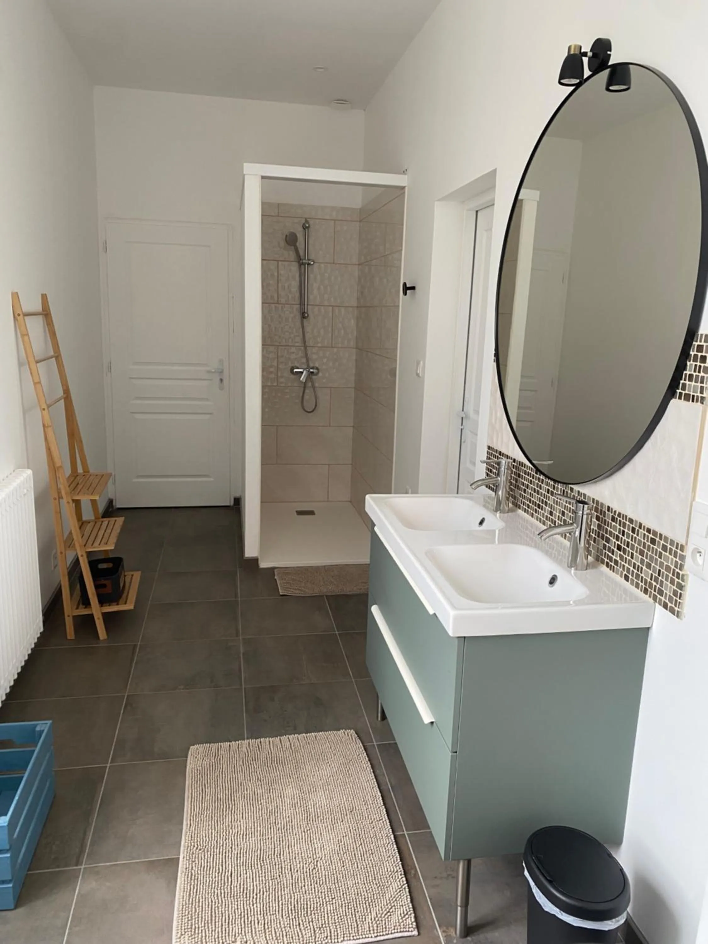 Bathroom in Clos des Chardons - Le Jardin