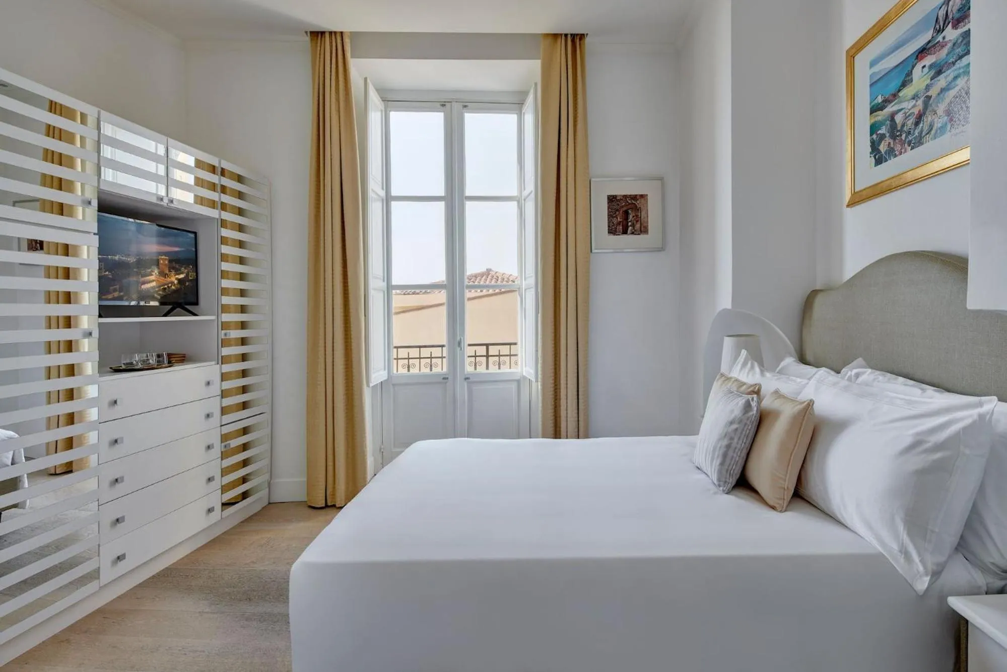 Photo of the whole room, Bed in El Jebel