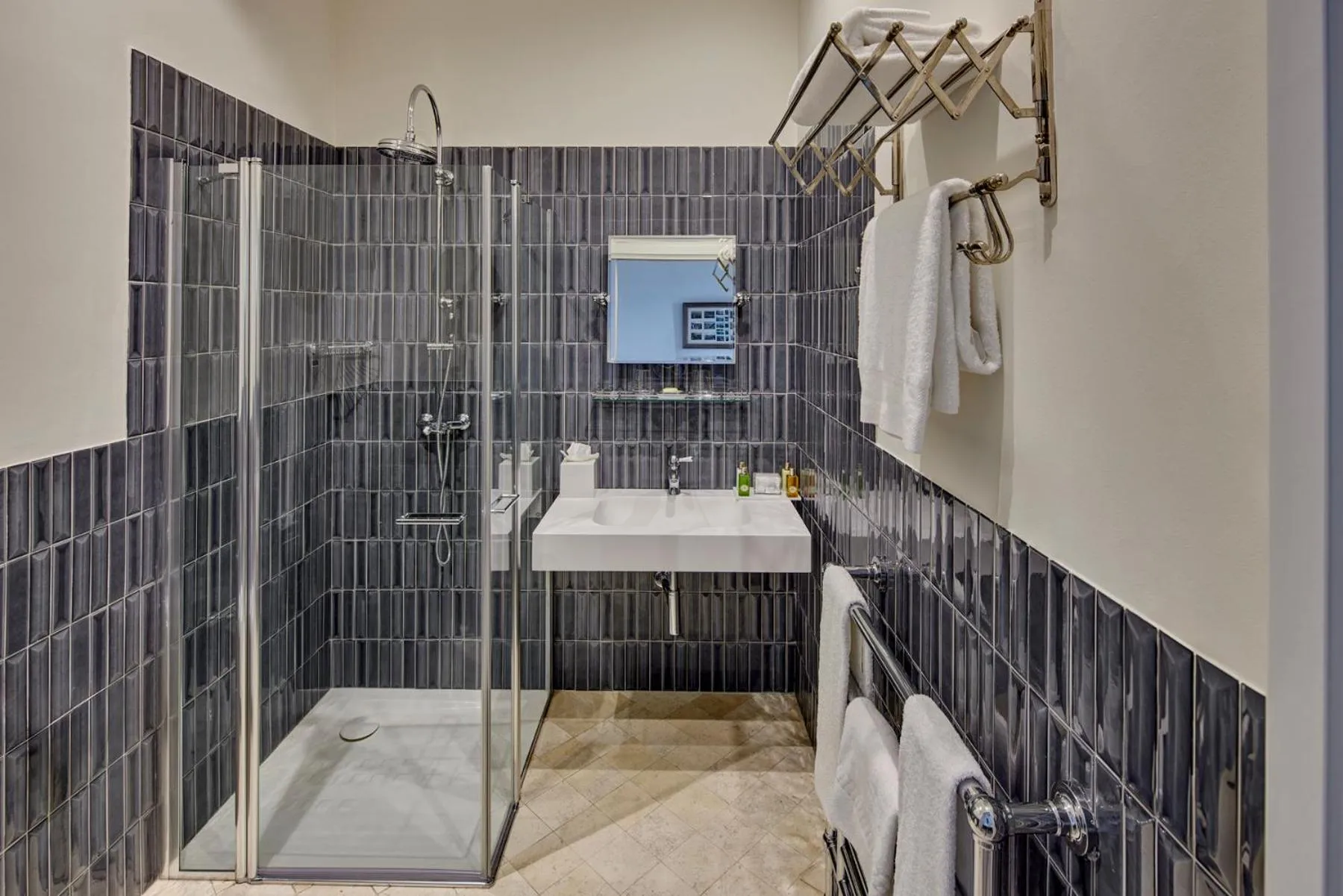 Bathroom in El Jebel