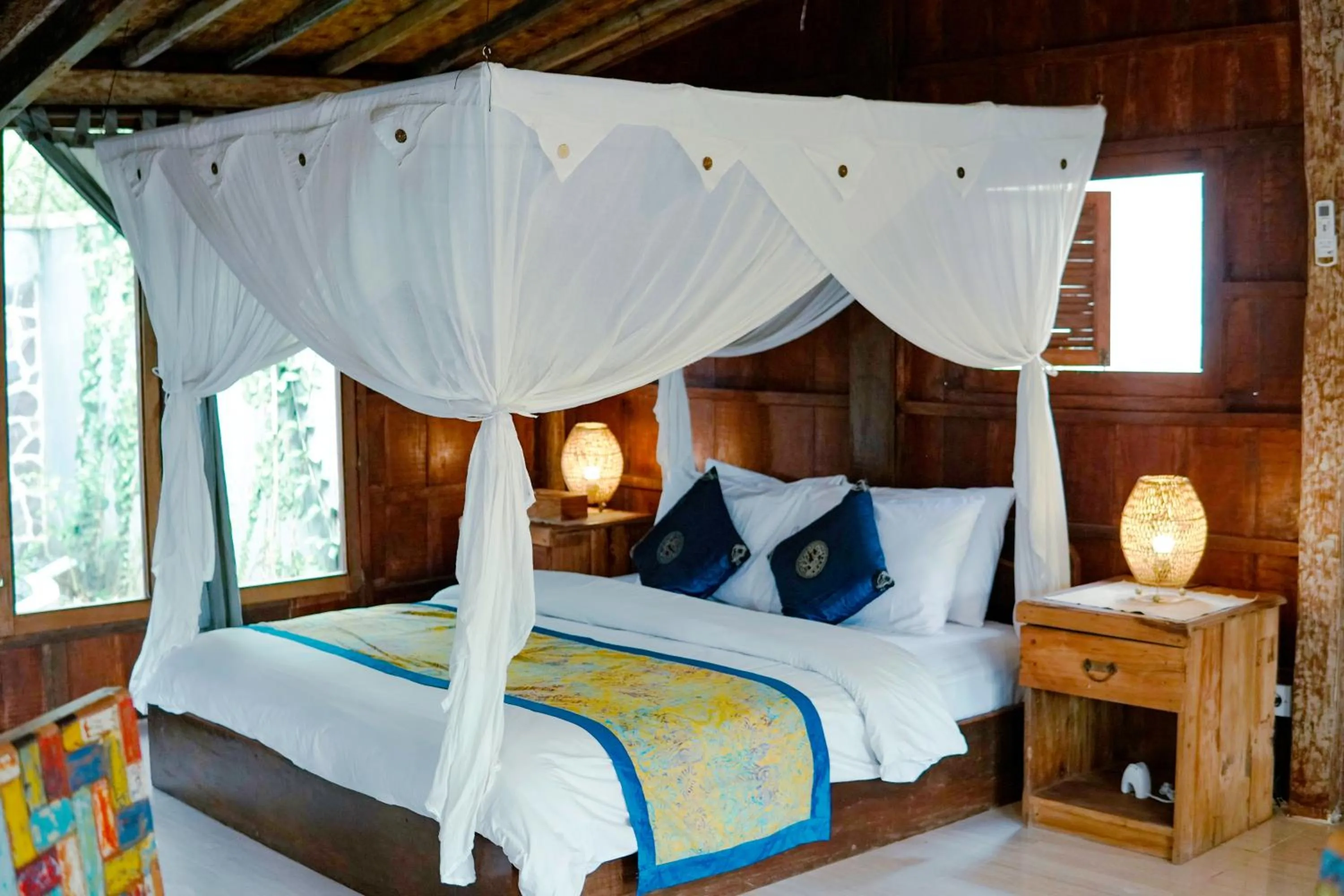 Bed in Sentana Villa Ubud