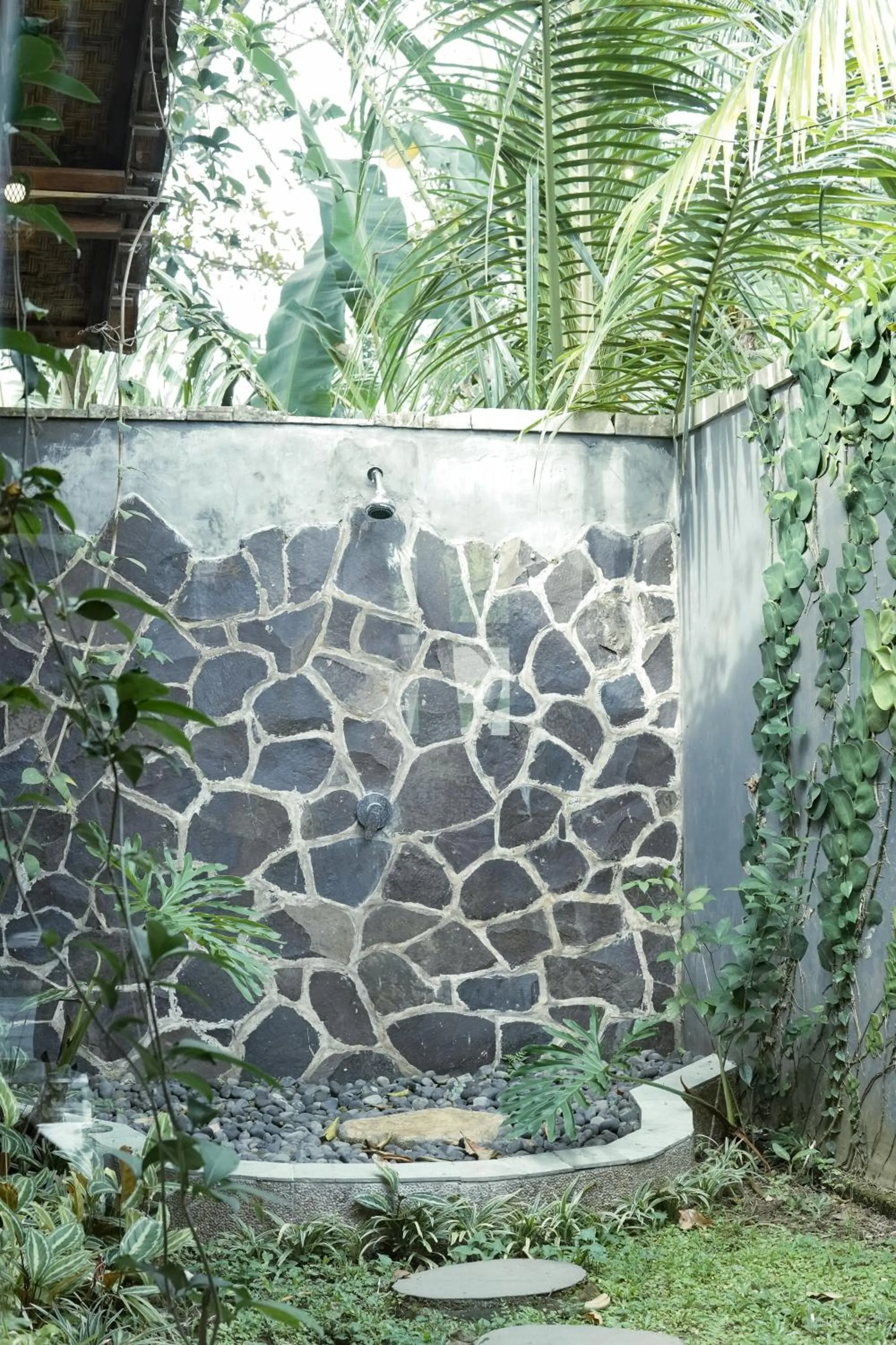 Shower in Sentana Villa Ubud