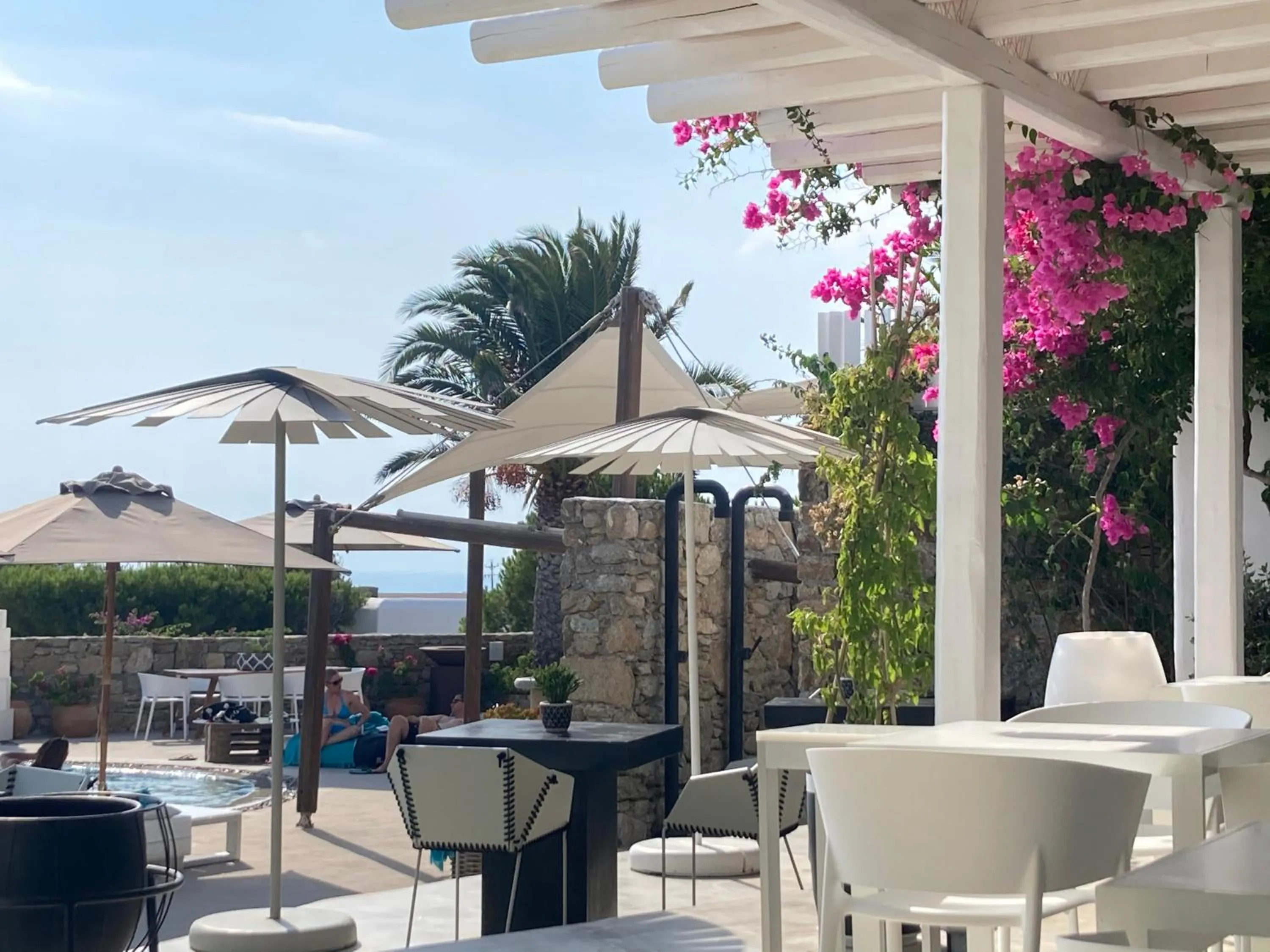 Swimming pool in Ostraco Suites