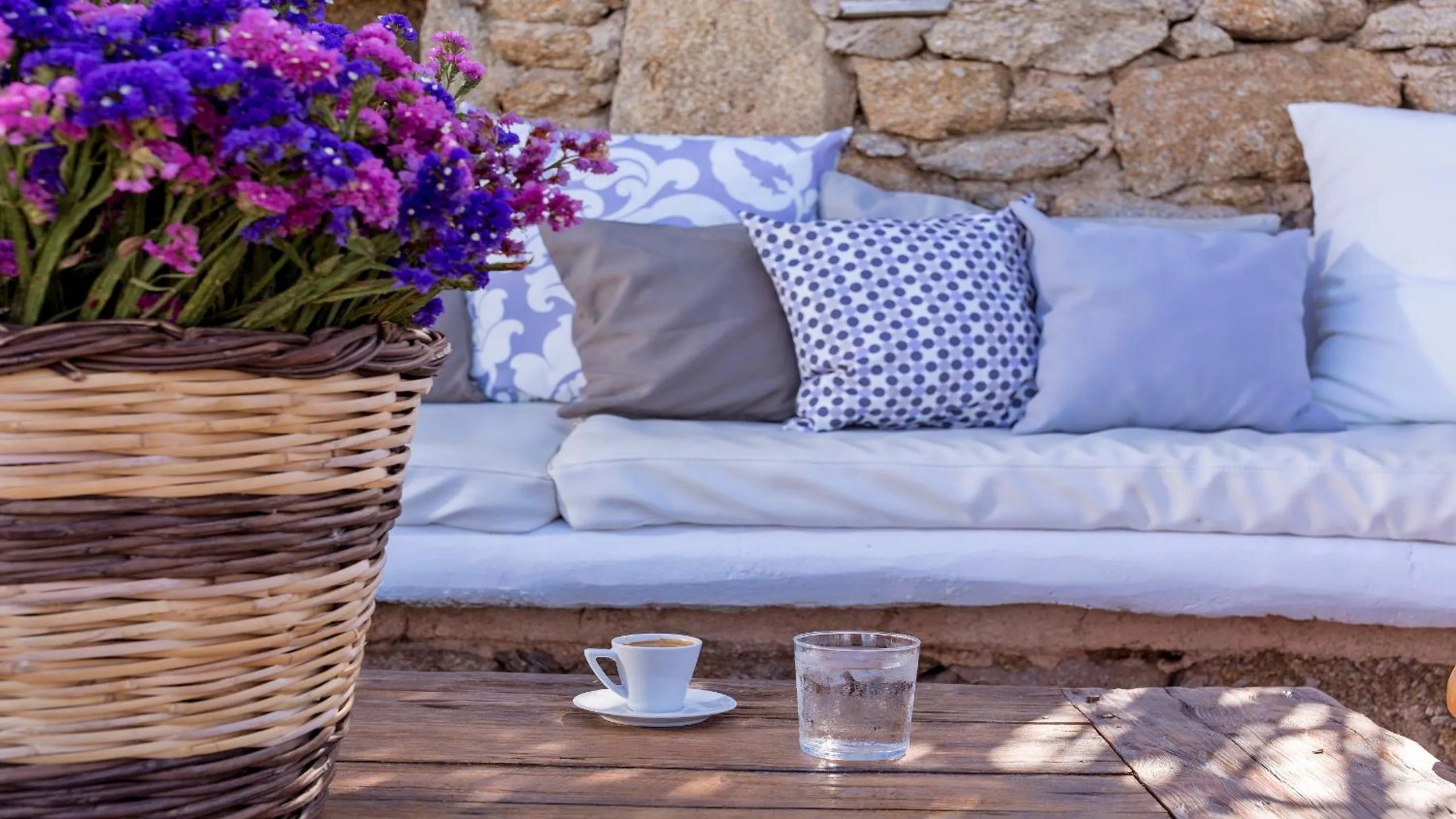 Seating area in Ostraco Suites
