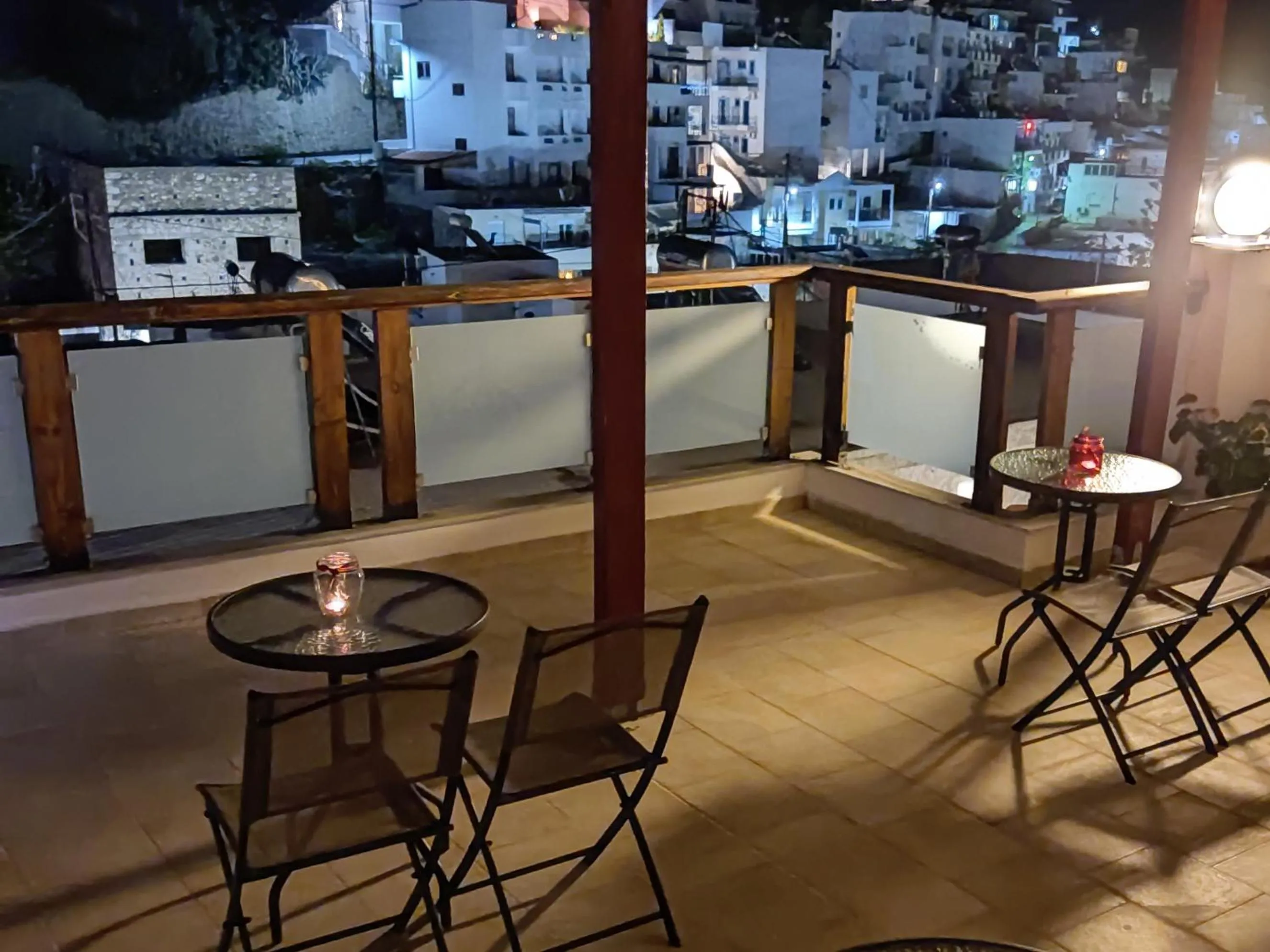 Night in Kissandros Hotel