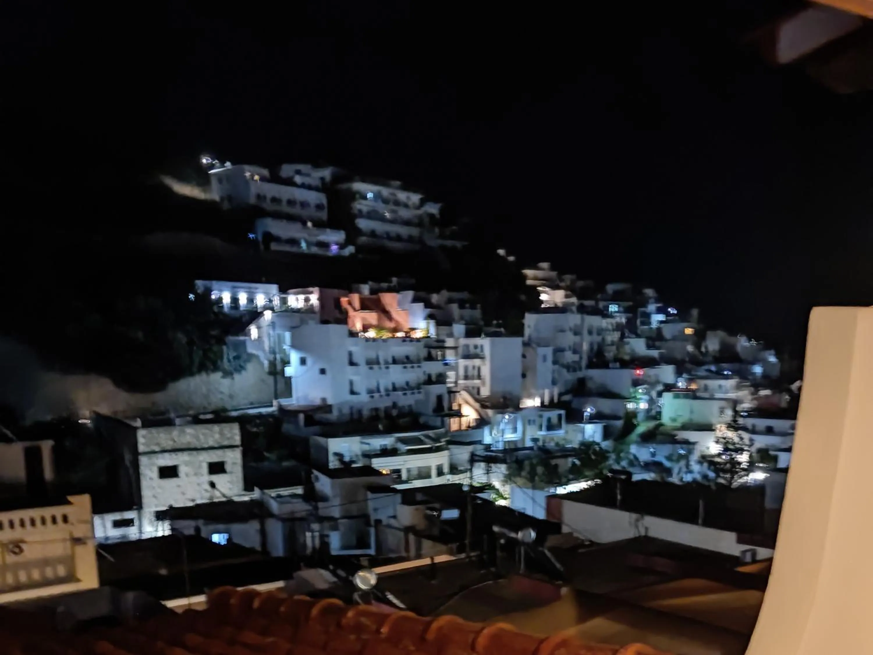 Night in Kissandros Hotel