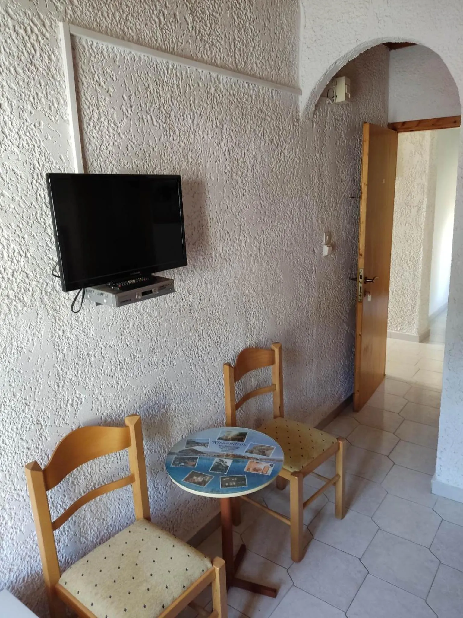 TV and multimedia in Kissandros Hotel