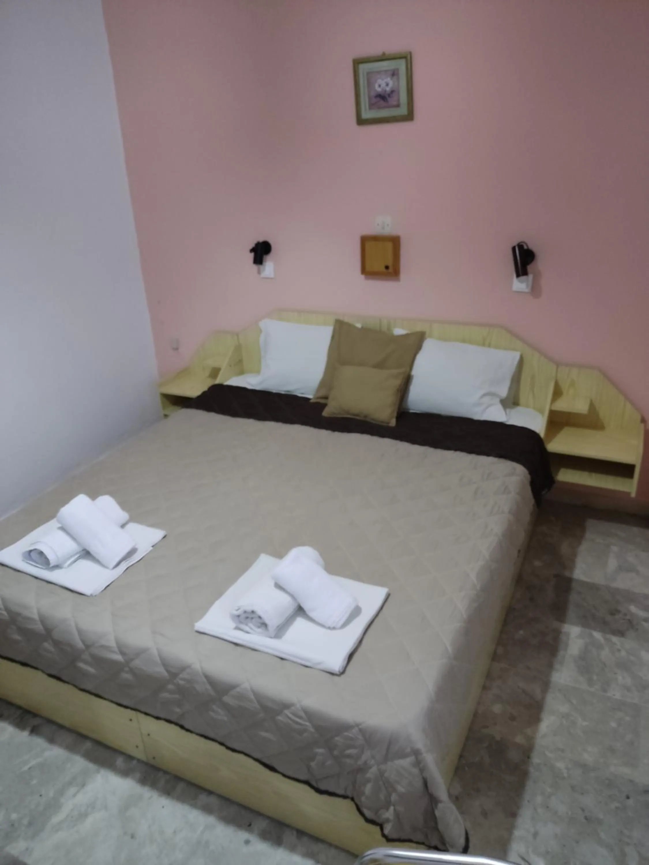 Bed in Kissandros Hotel