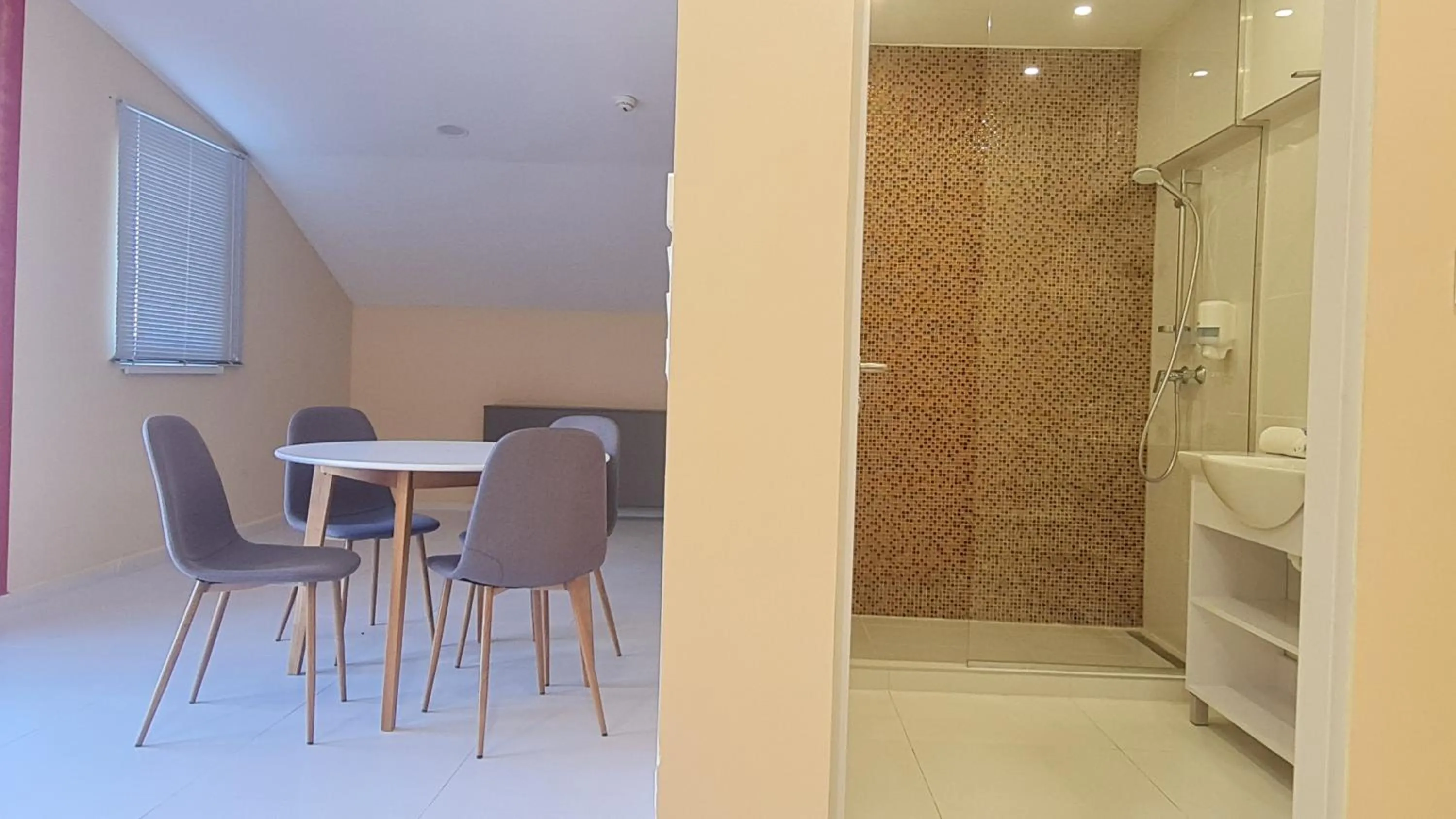 Photo of the whole room in Colors Holiday Hotel