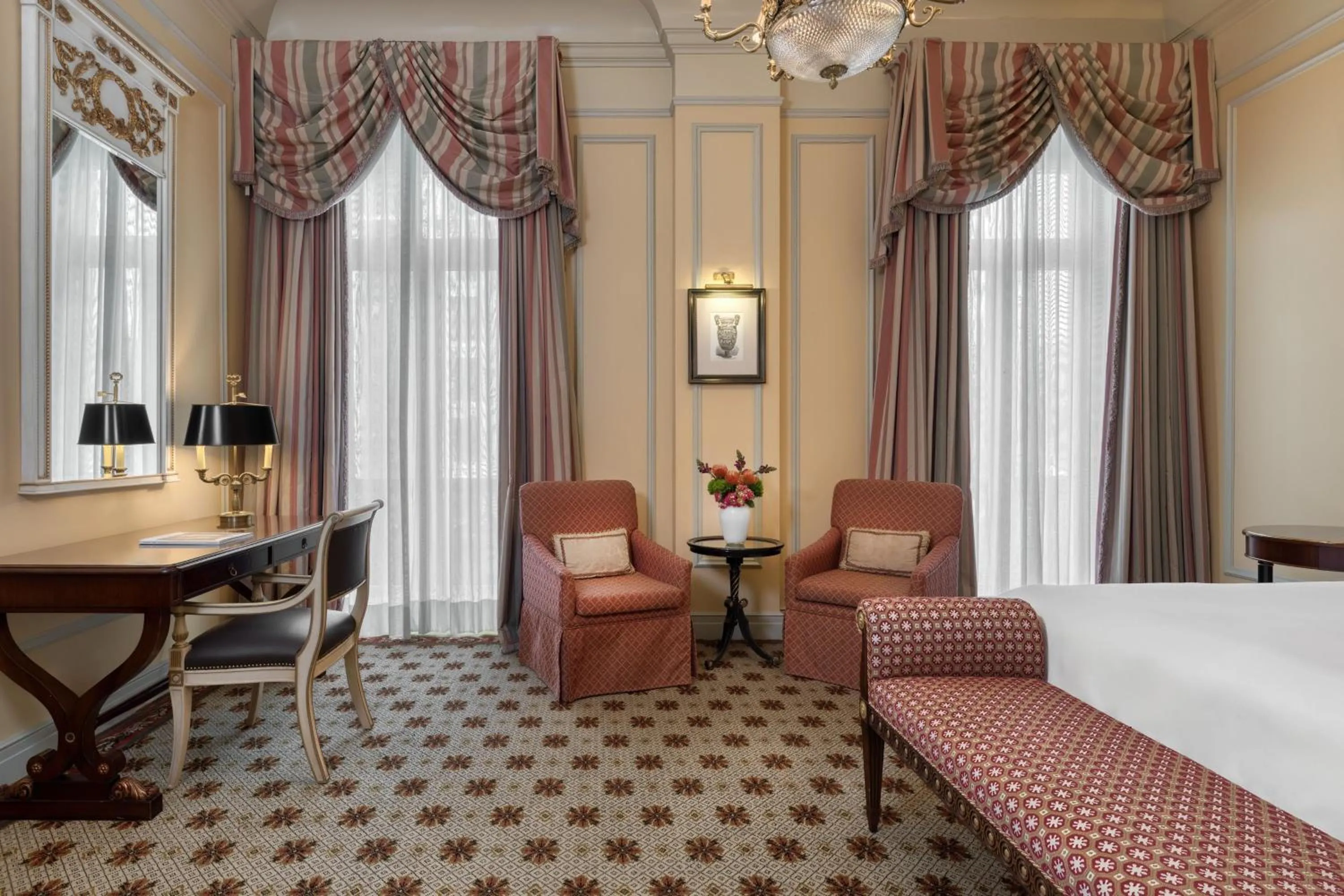 Bedroom, Bed in Hotel Grande Bretagne, a Luxury Collection Hotel, Athens