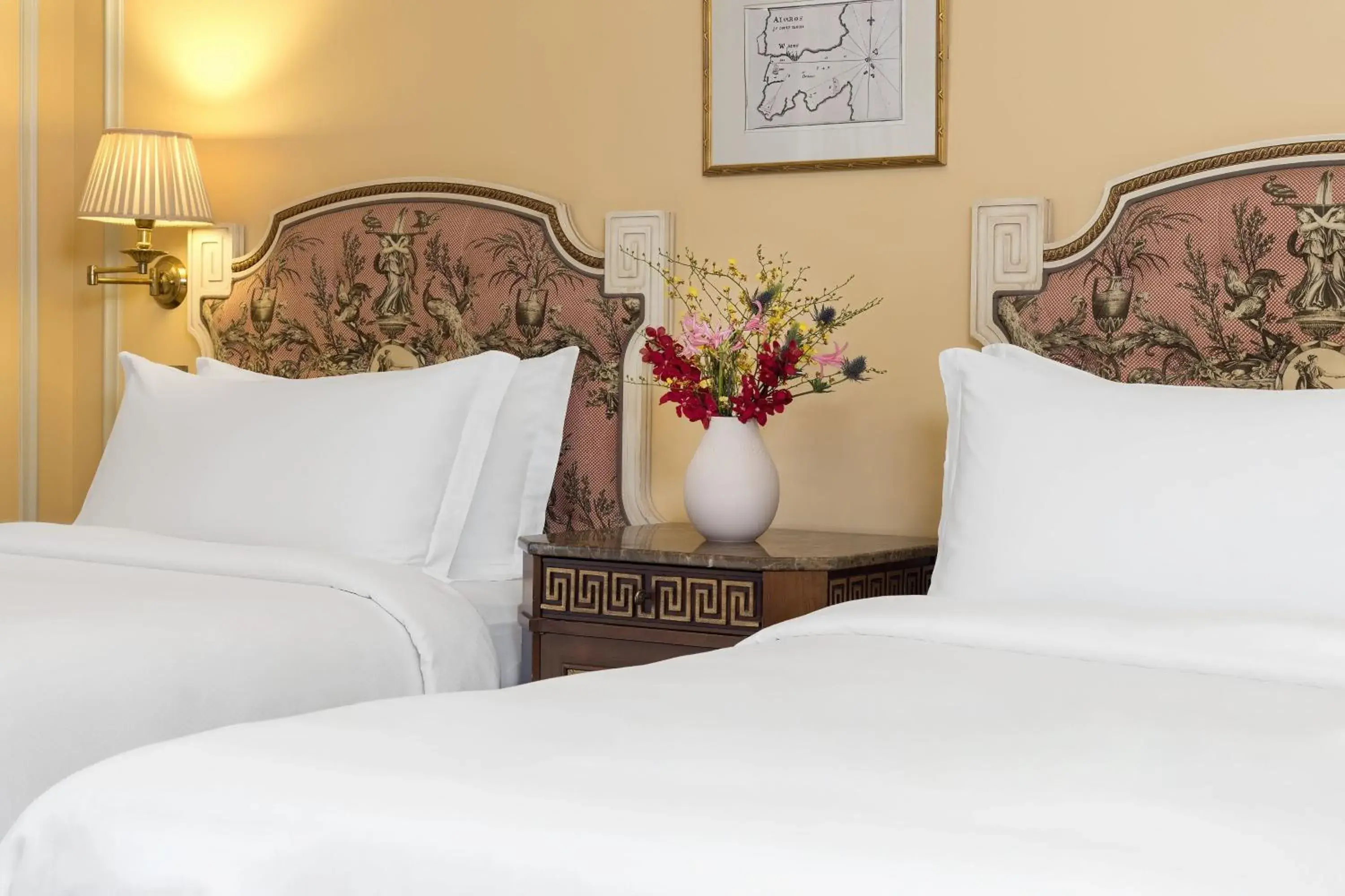 Deluxe, Guest room, 2 Twin/Single Bed(s), City view in Hotel Grande Bretagne, a Luxury Collection Hotel, Athens Deluxe, Guest room, 2 Twin/Single Bed(s), City view in Hotel Grande Bretagne, a Luxury Collection Hotel, Athens