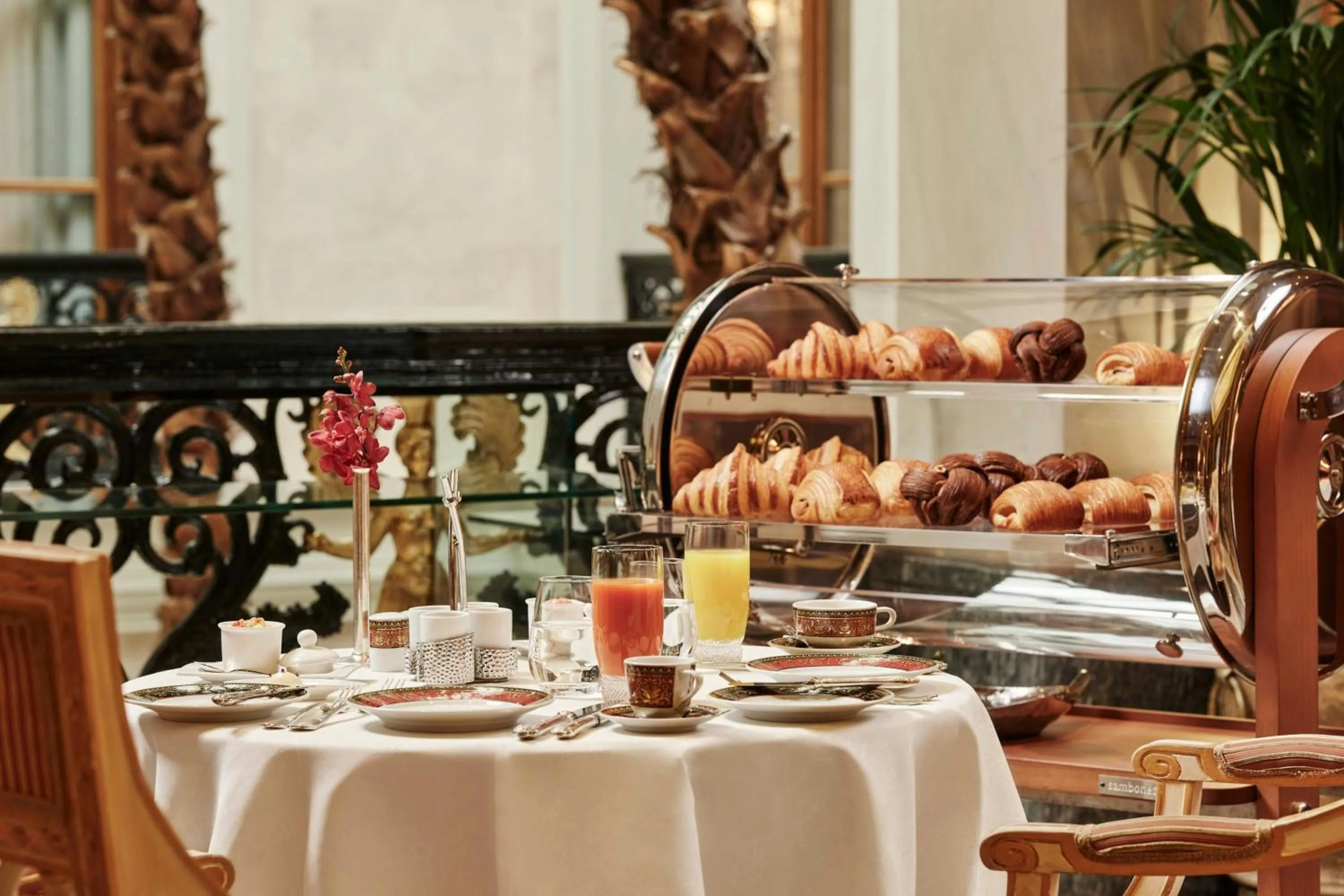 Restaurant/places to eat in Hotel Grande Bretagne, a Luxury Collection Hotel, Athens