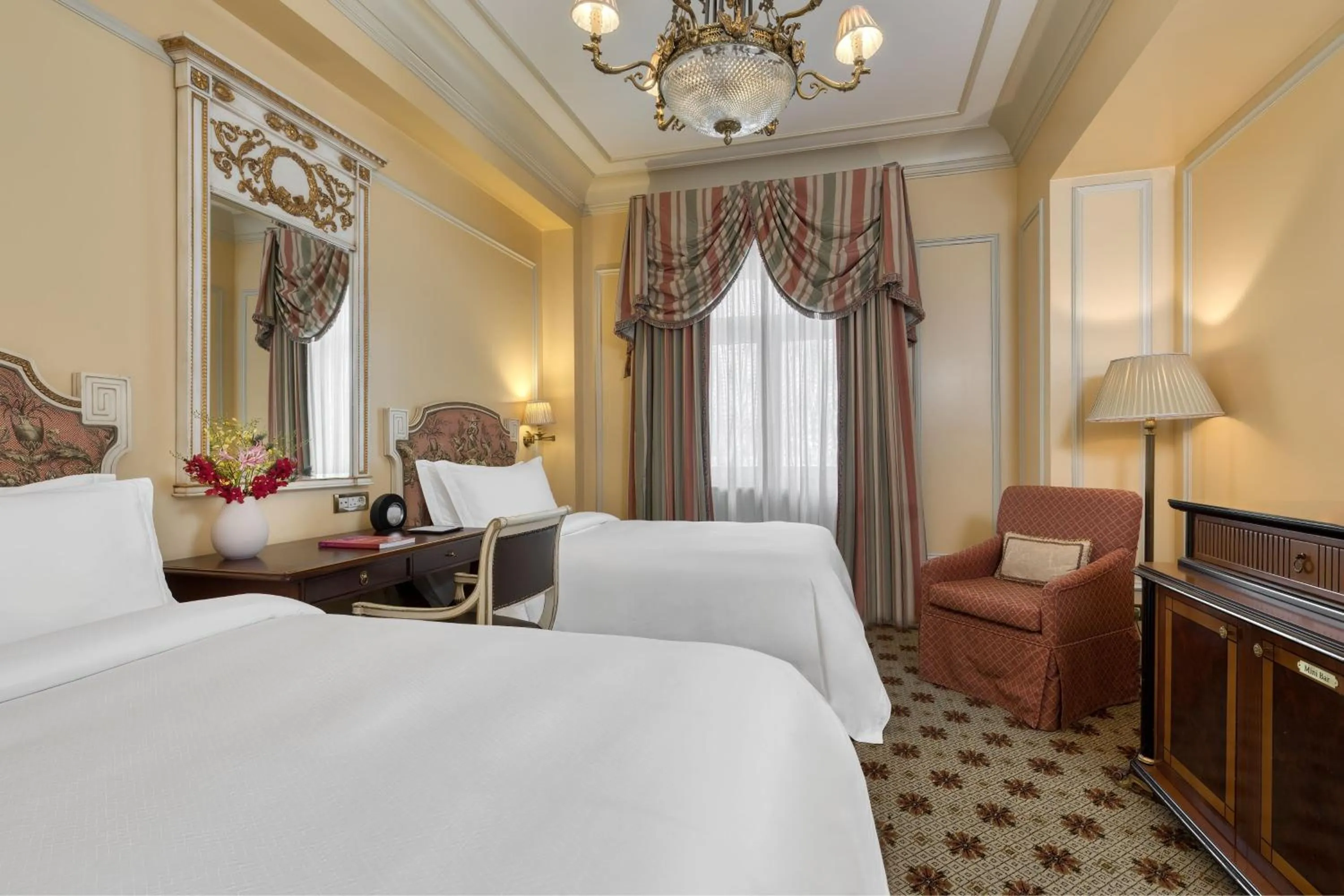 Photo of the whole room, Bed in Hotel Grande Bretagne, a Luxury Collection Hotel, Athens