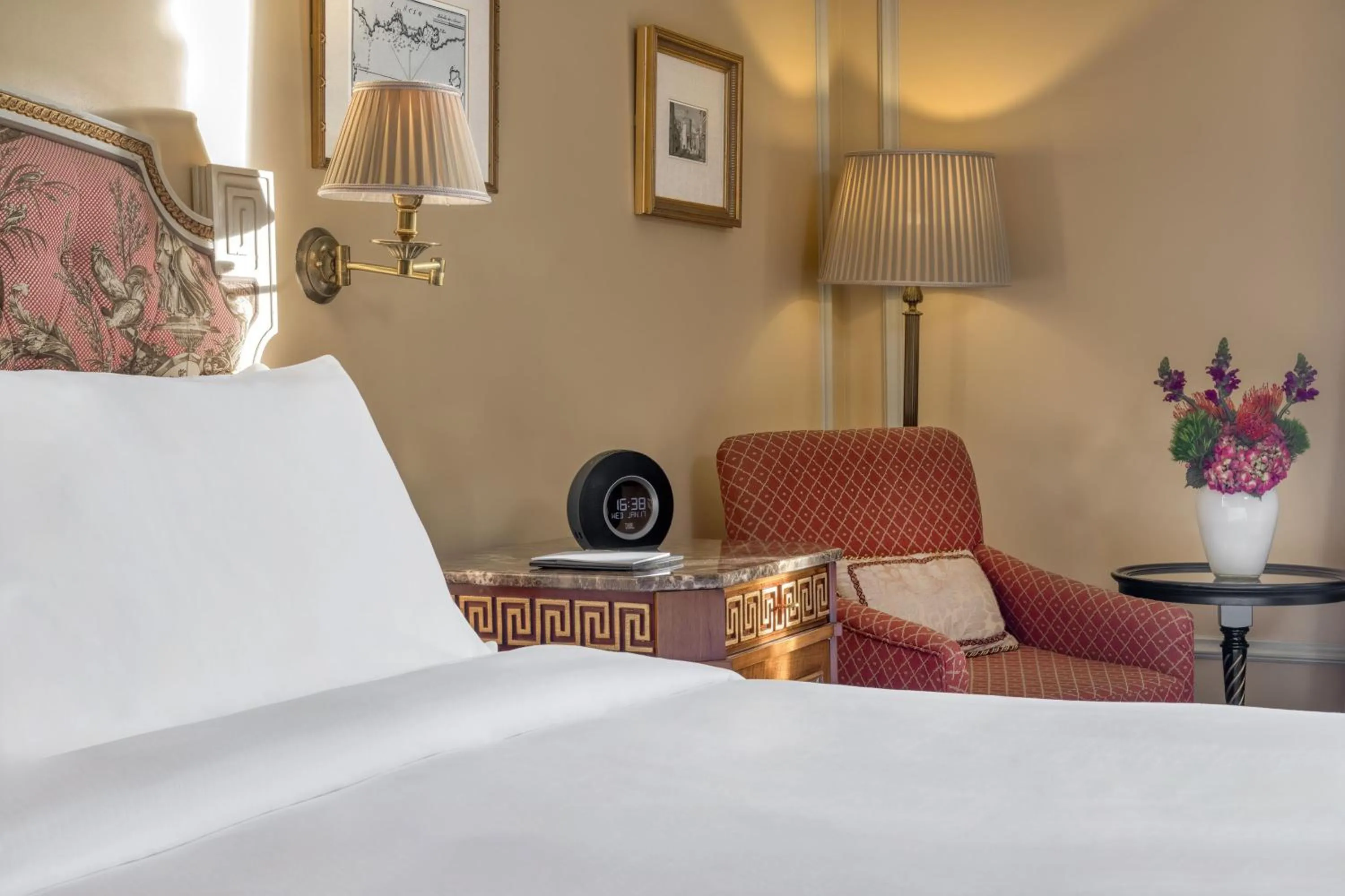 Bedroom, Bed in Hotel Grande Bretagne, a Luxury Collection Hotel, Athens