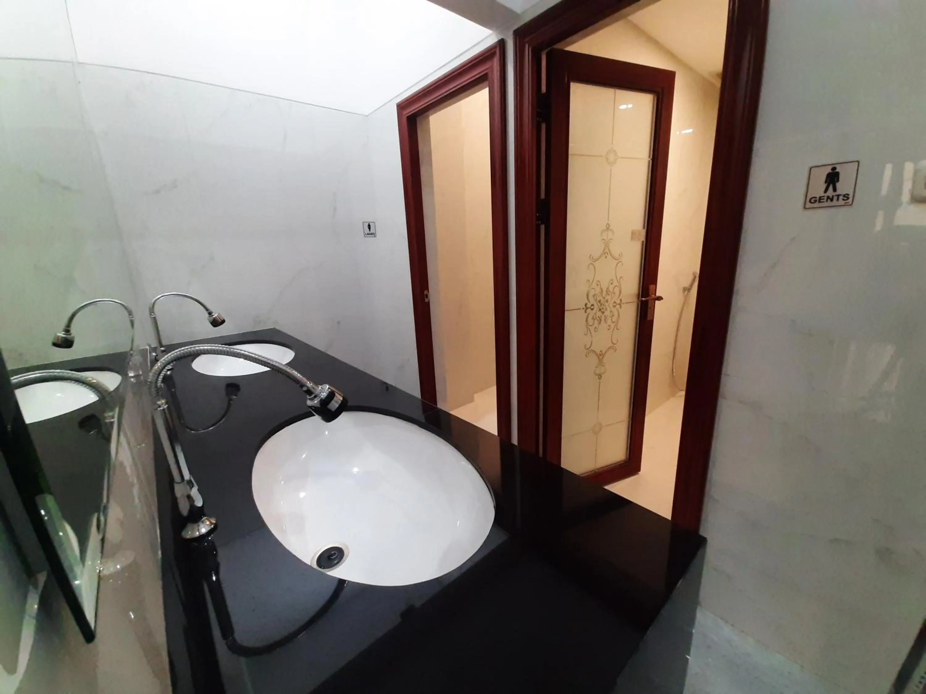 Toilet in Kawa Living