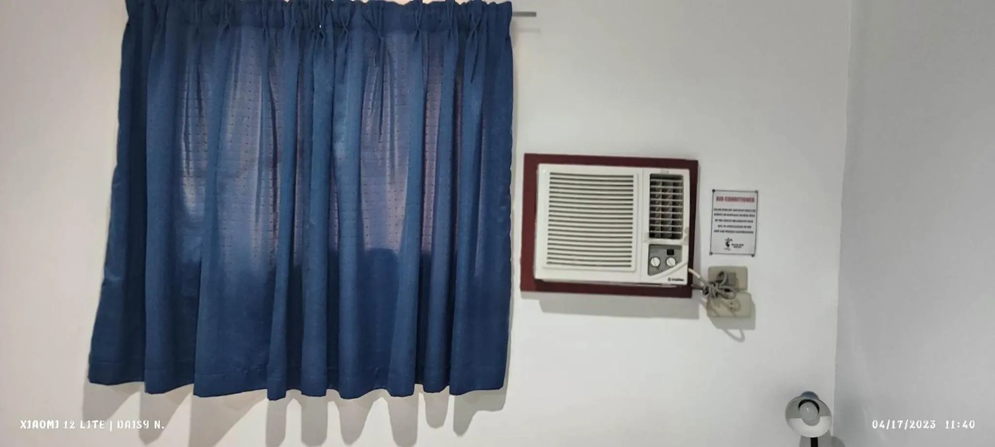 air conditioner in DUCK INN AND RESTAURANT