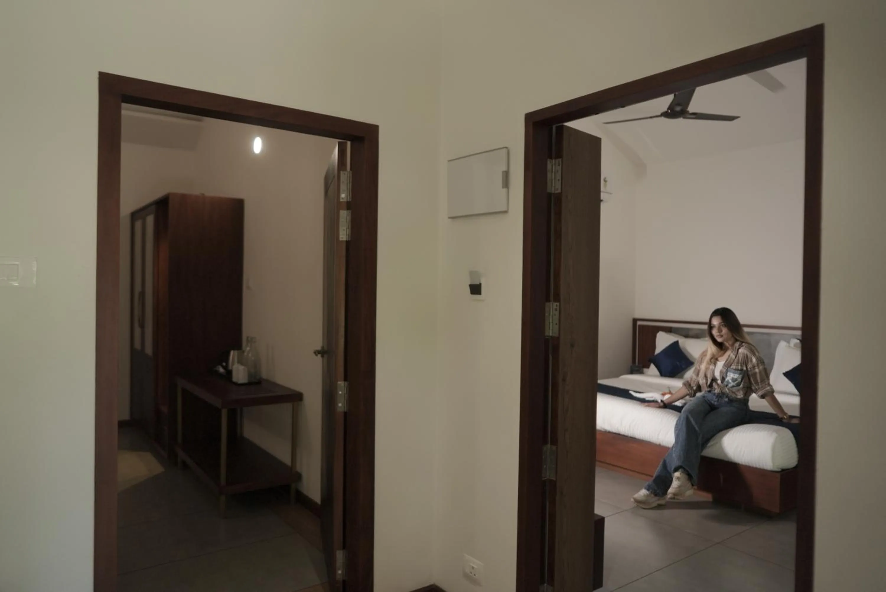 Bed in Crystal Kuruva Nature Resort & Spa