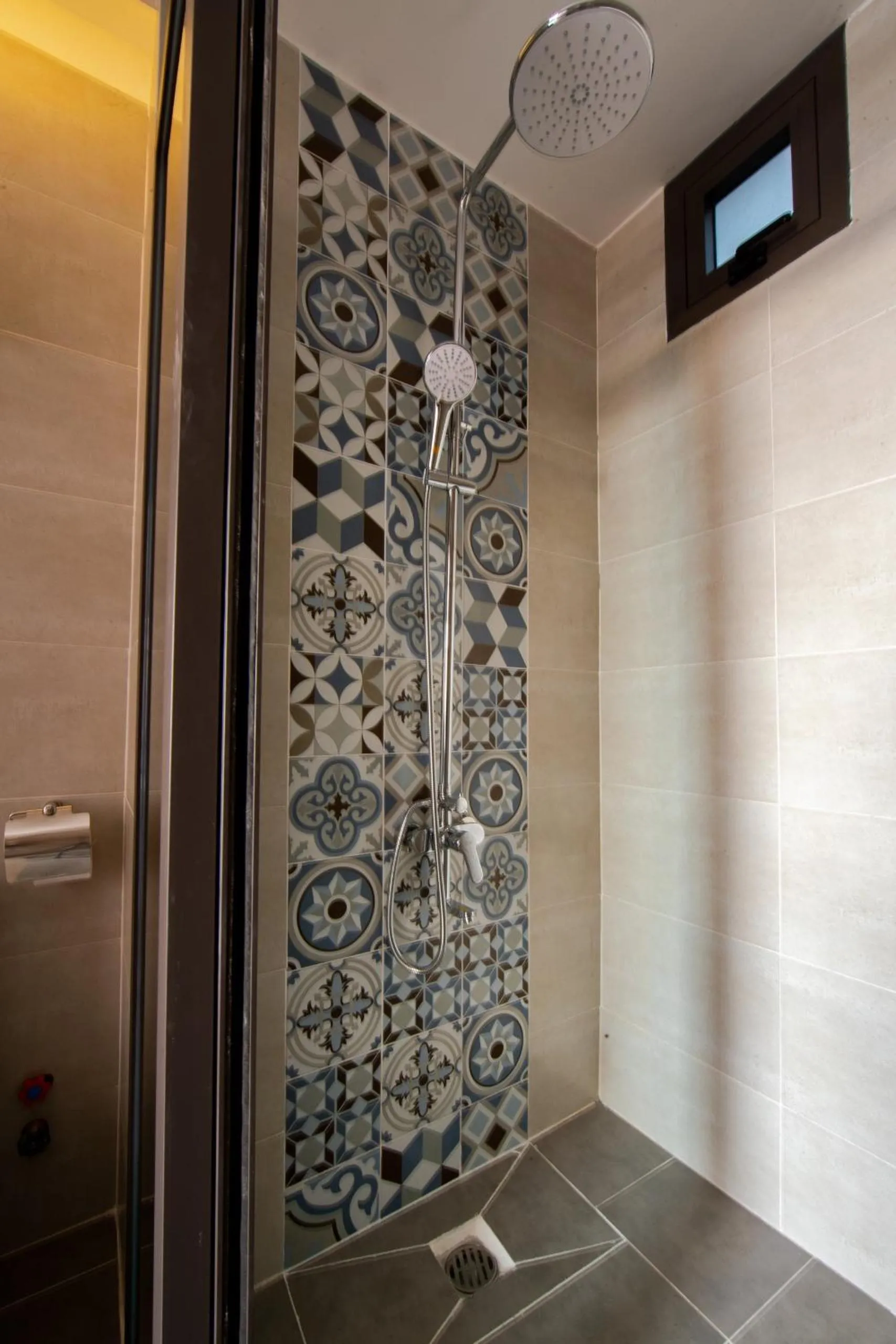 Bathroom in Hạnh Trang Hotel