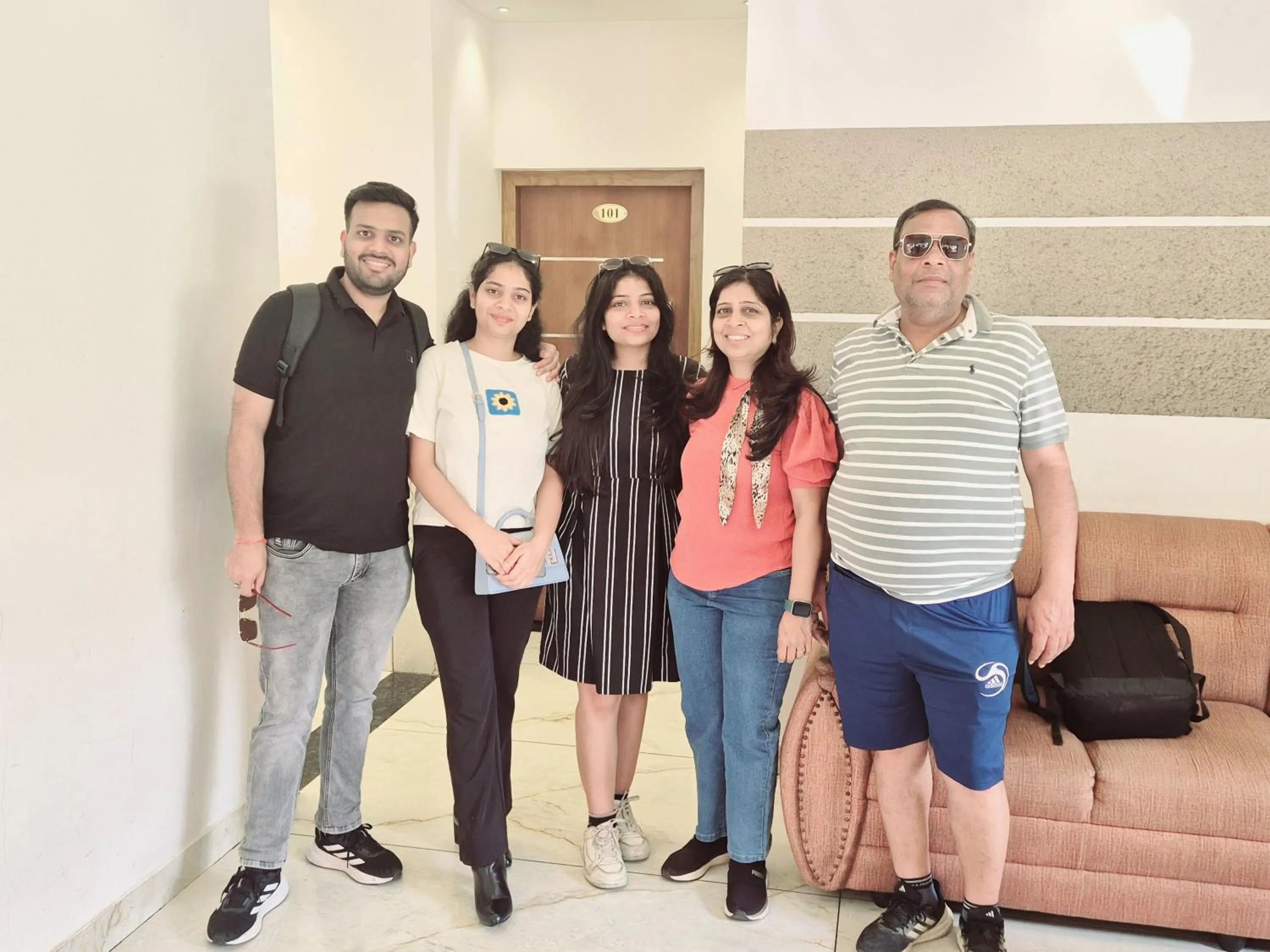 Seating area in MARINA SUITES AIRPORT HOTEL