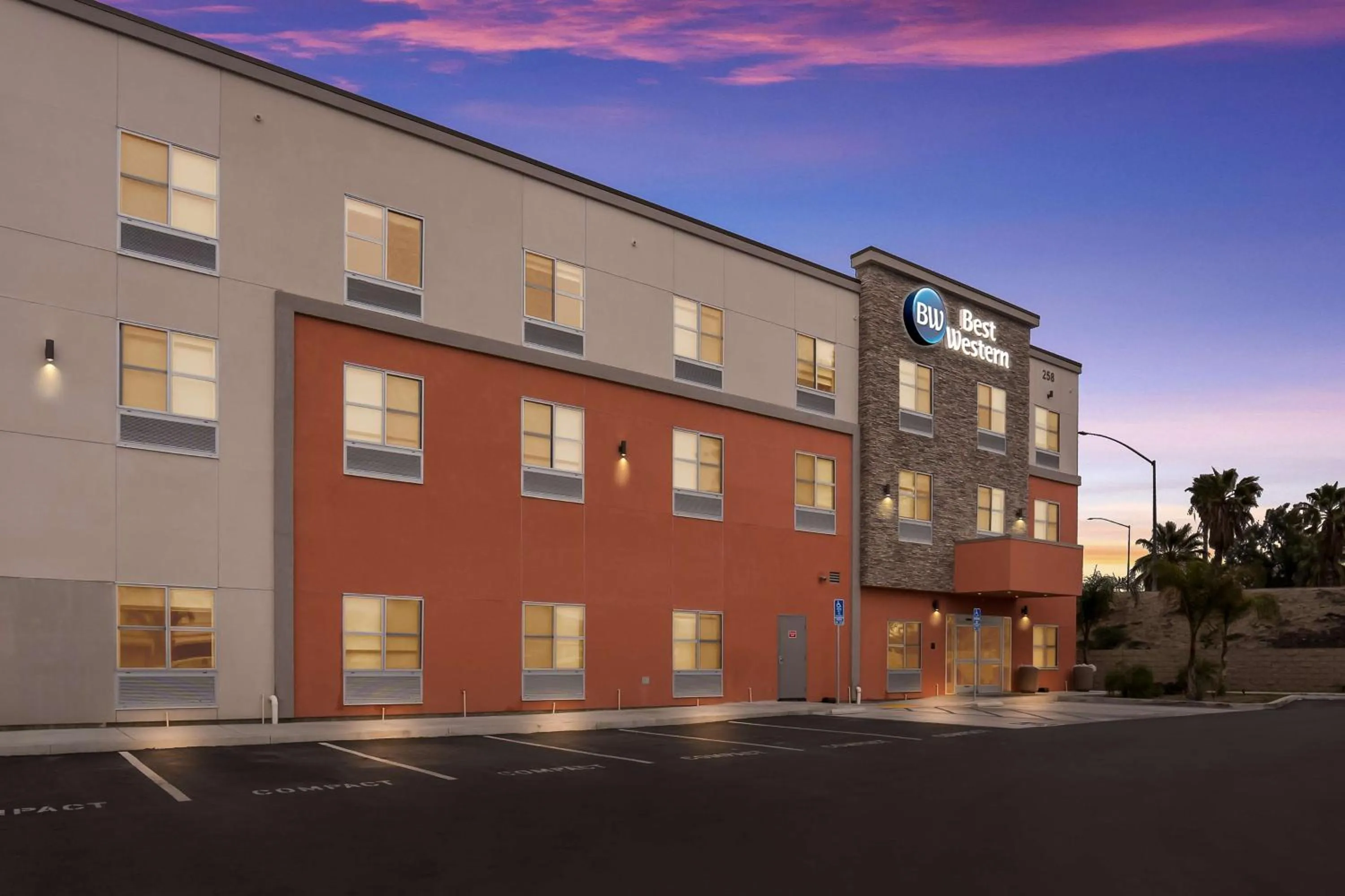 Property building in Best Western San Bernardino Hotel