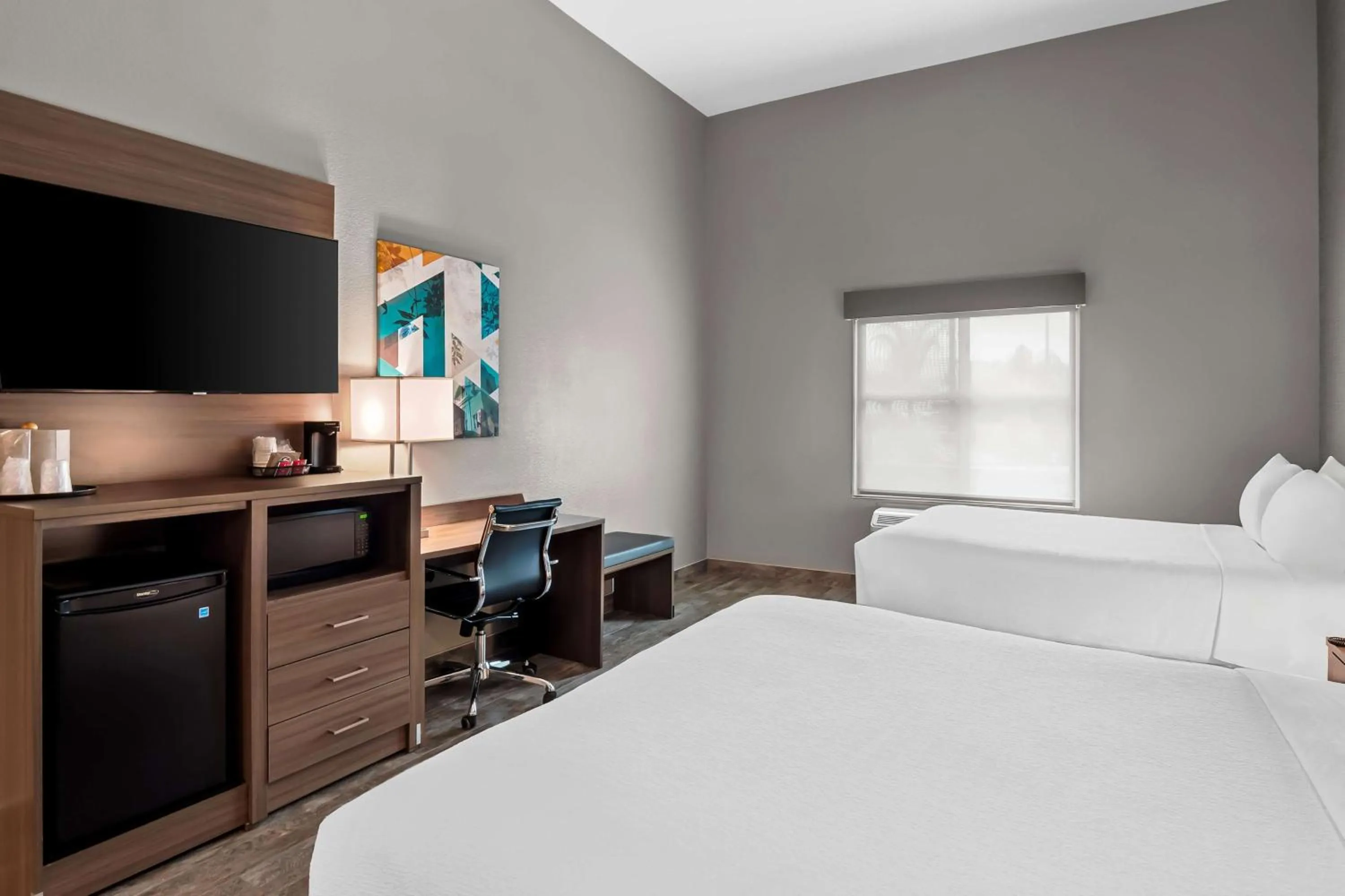 Bedroom, Bed in Best Western San Bernardino Hotel