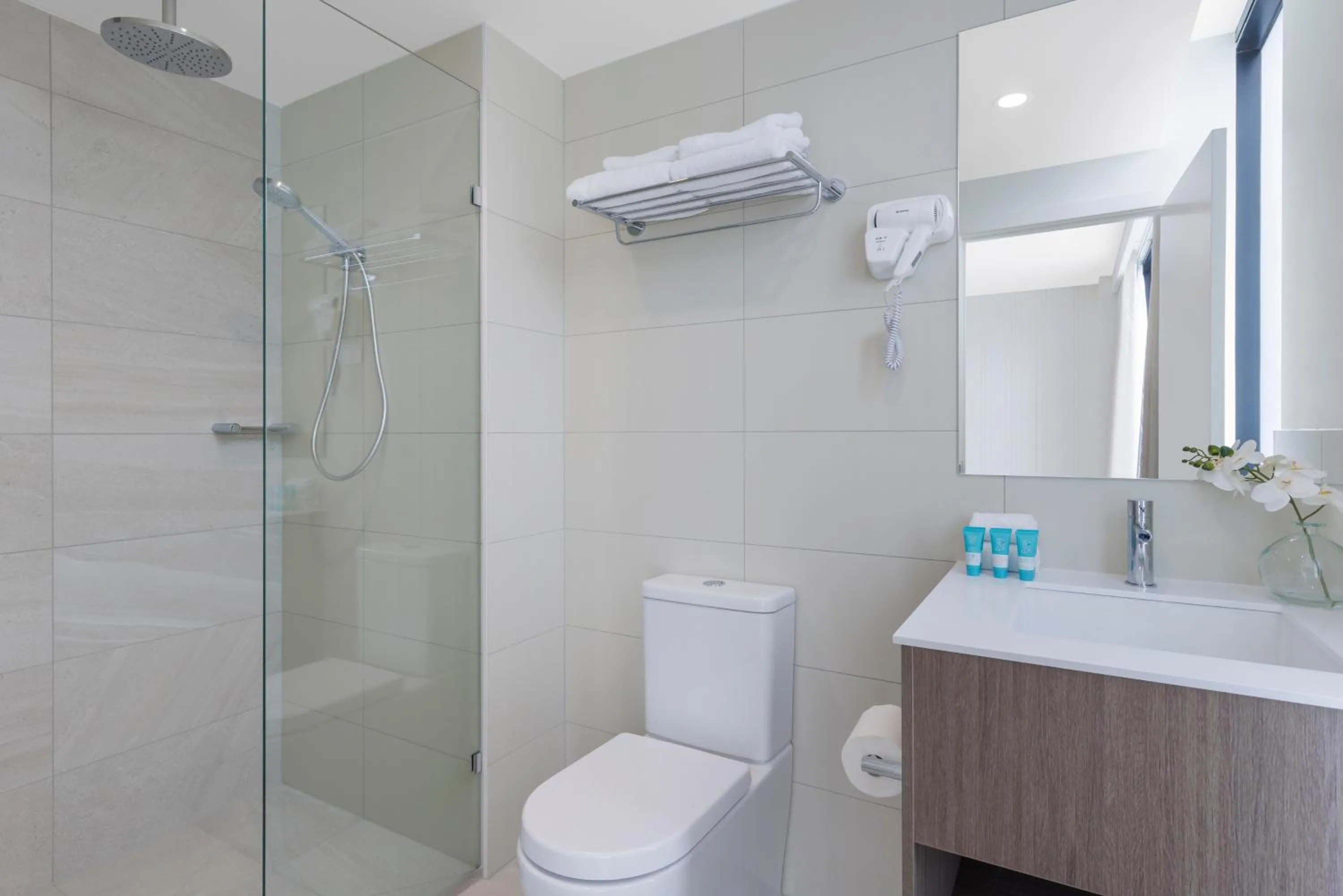 Bathroom in Best Western Queen Victoria Market Hotel