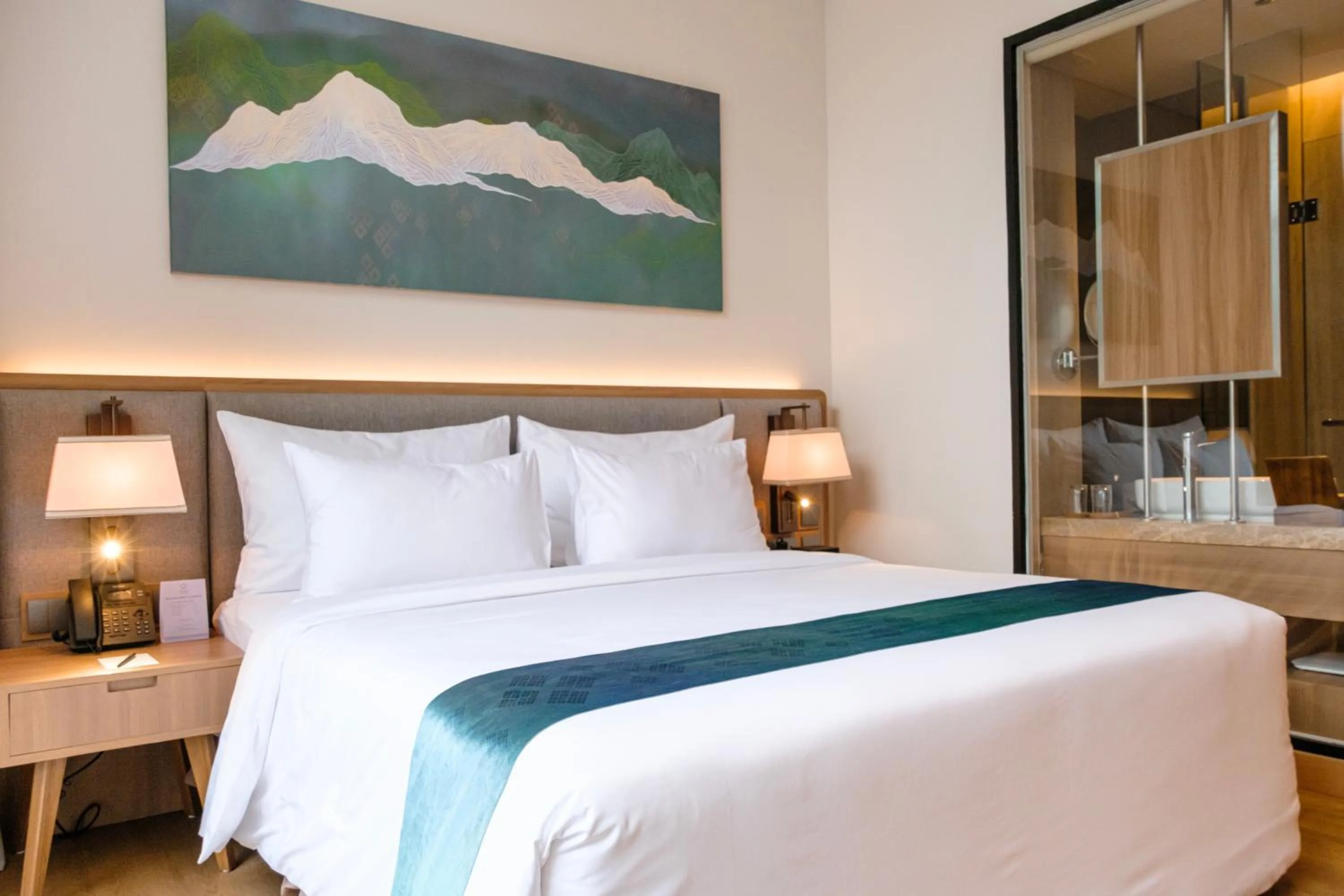 Bedroom, Bed in Marianna Resort And Convention Tuktuk - Samosir, Marclan Collection