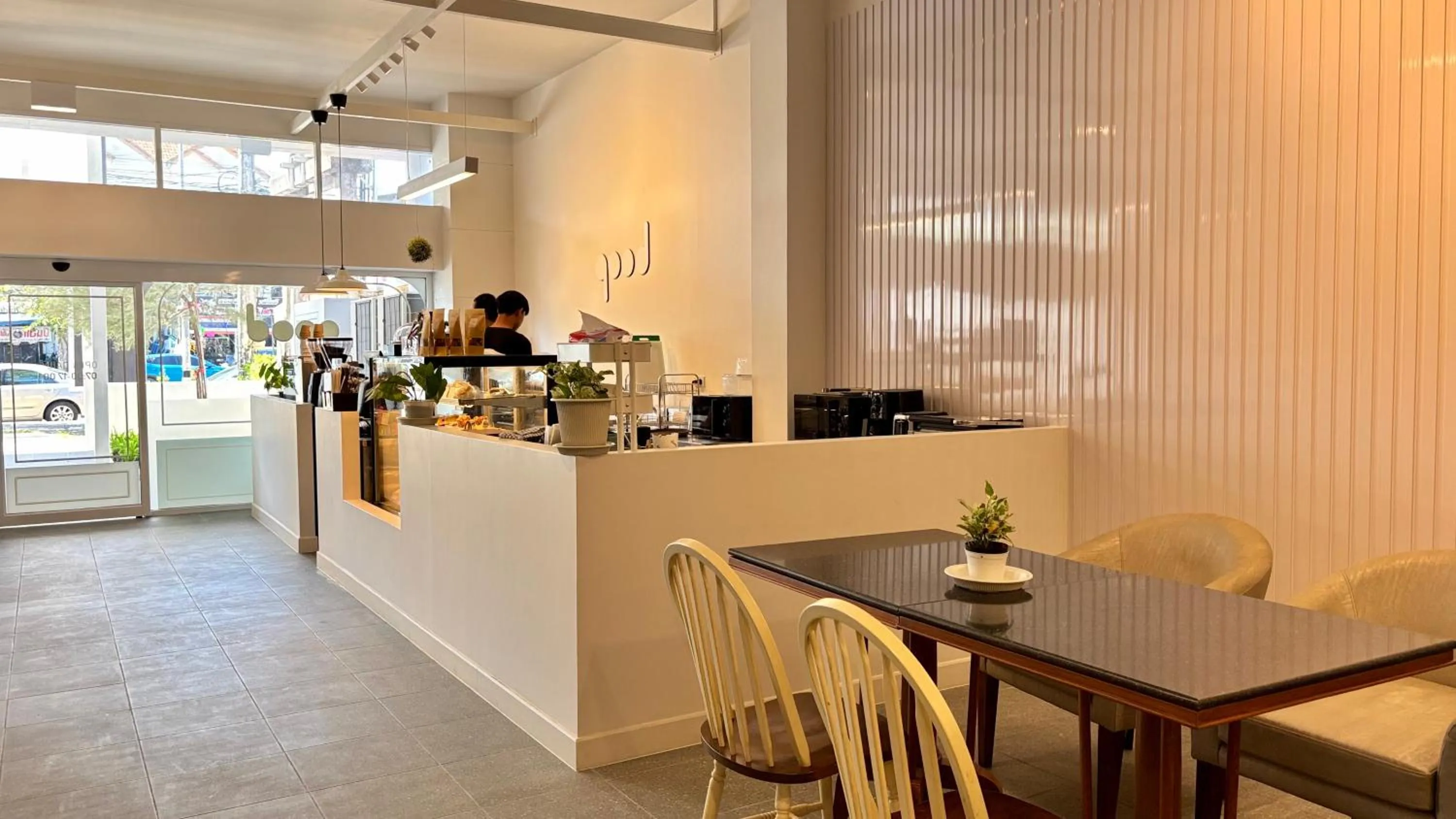 Restaurant/places to eat in Ratana Hotel Sakdidet, PHUKET TOWN