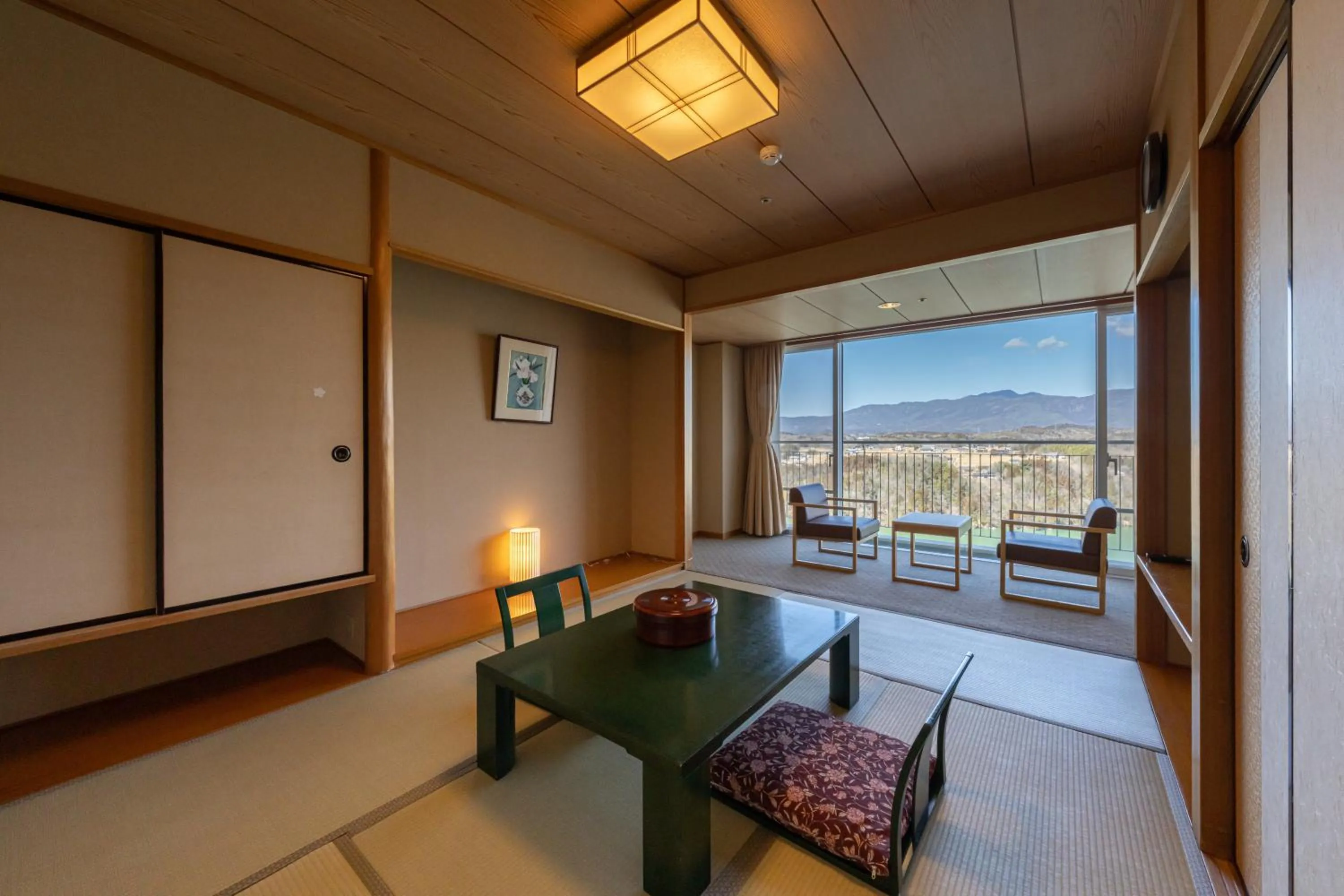 Photo of the whole room in Enakyo Onsen Hotel Yuzuriha