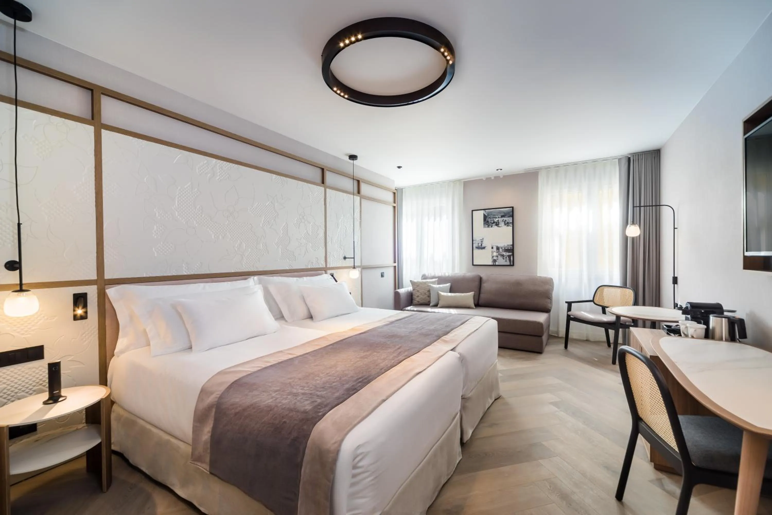 TV and multimedia, Bed in Barceló Funchal Oldtown