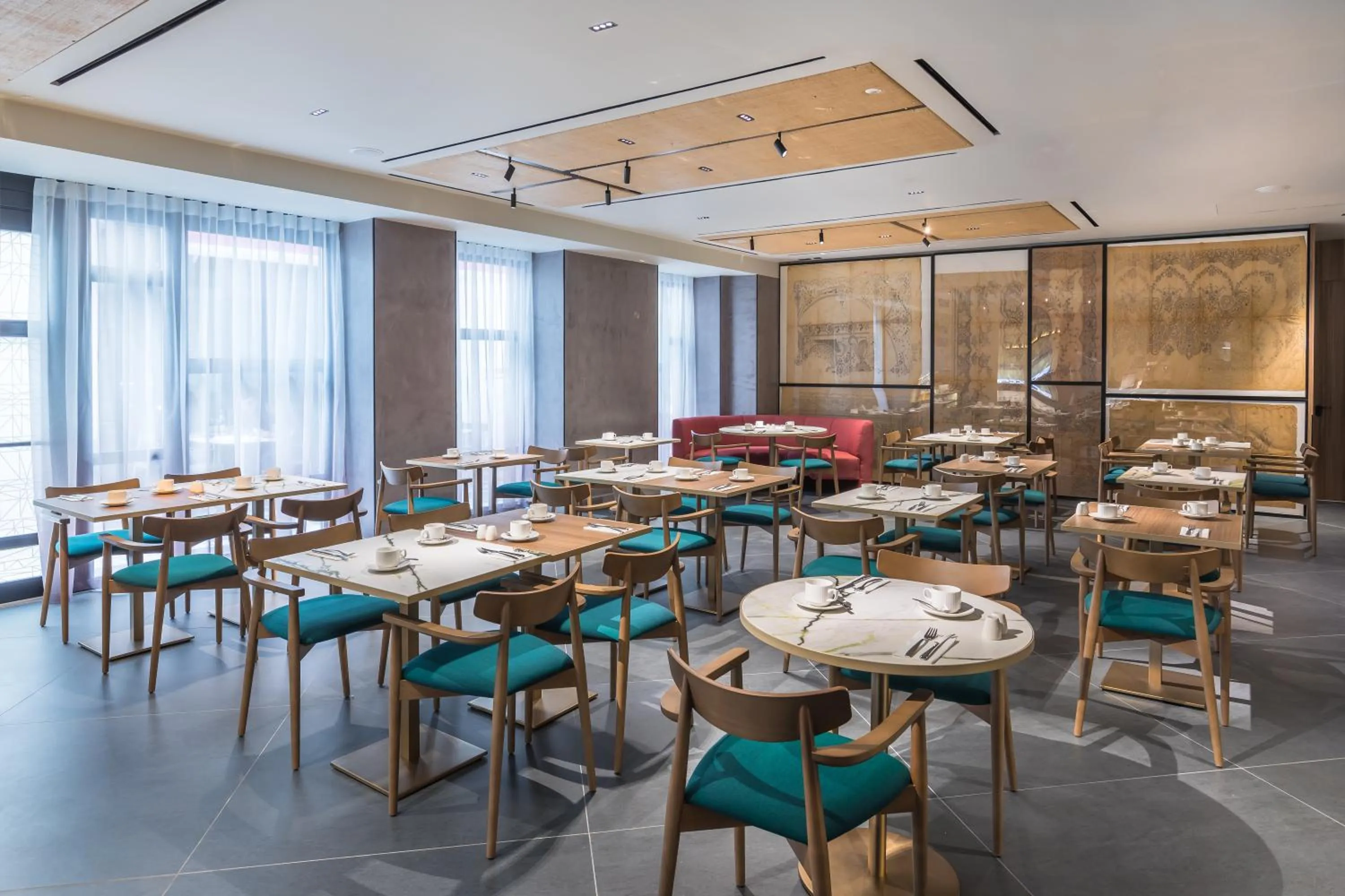 Restaurant/places to eat in Barceló Funchal Oldtown