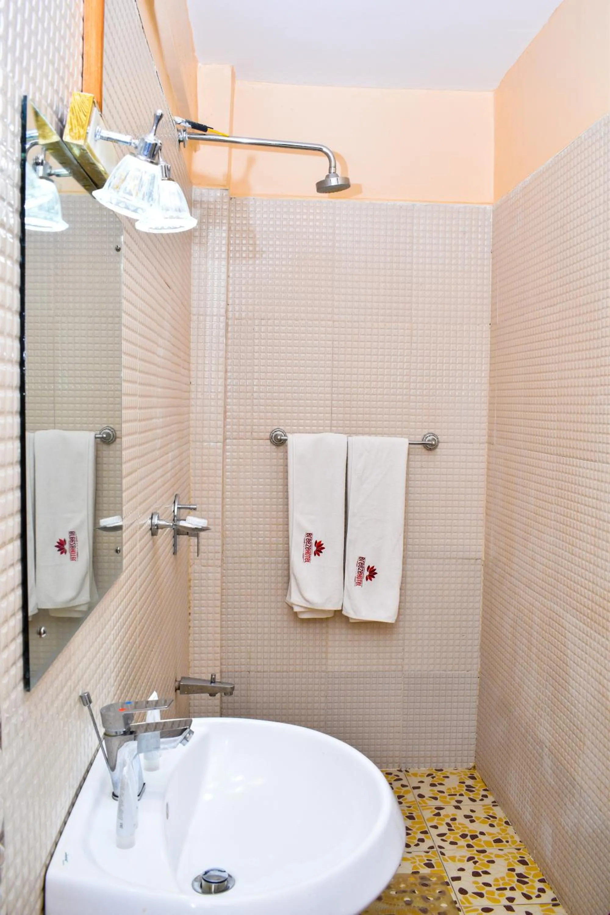 Bathroom in Breeze Hotel Nyahururu