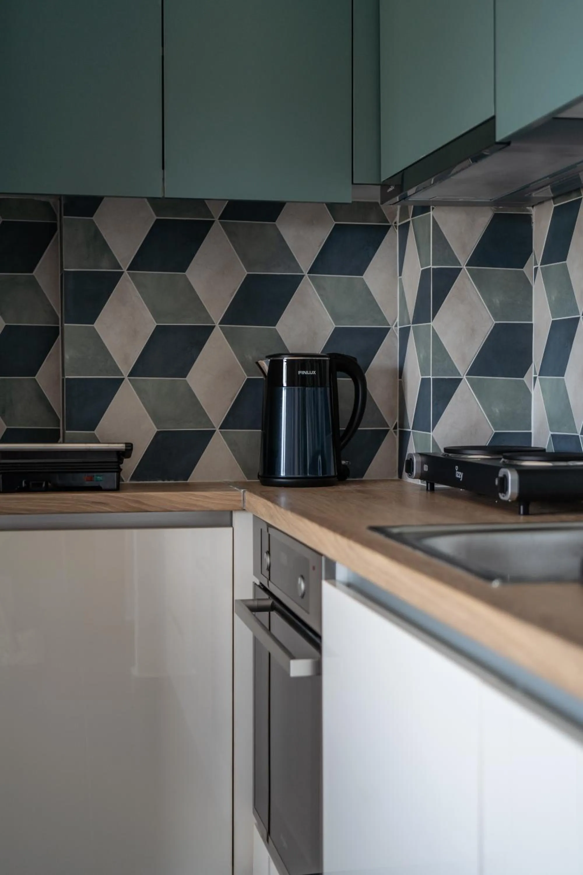 Coffee/tea facilities in Starlight Residence