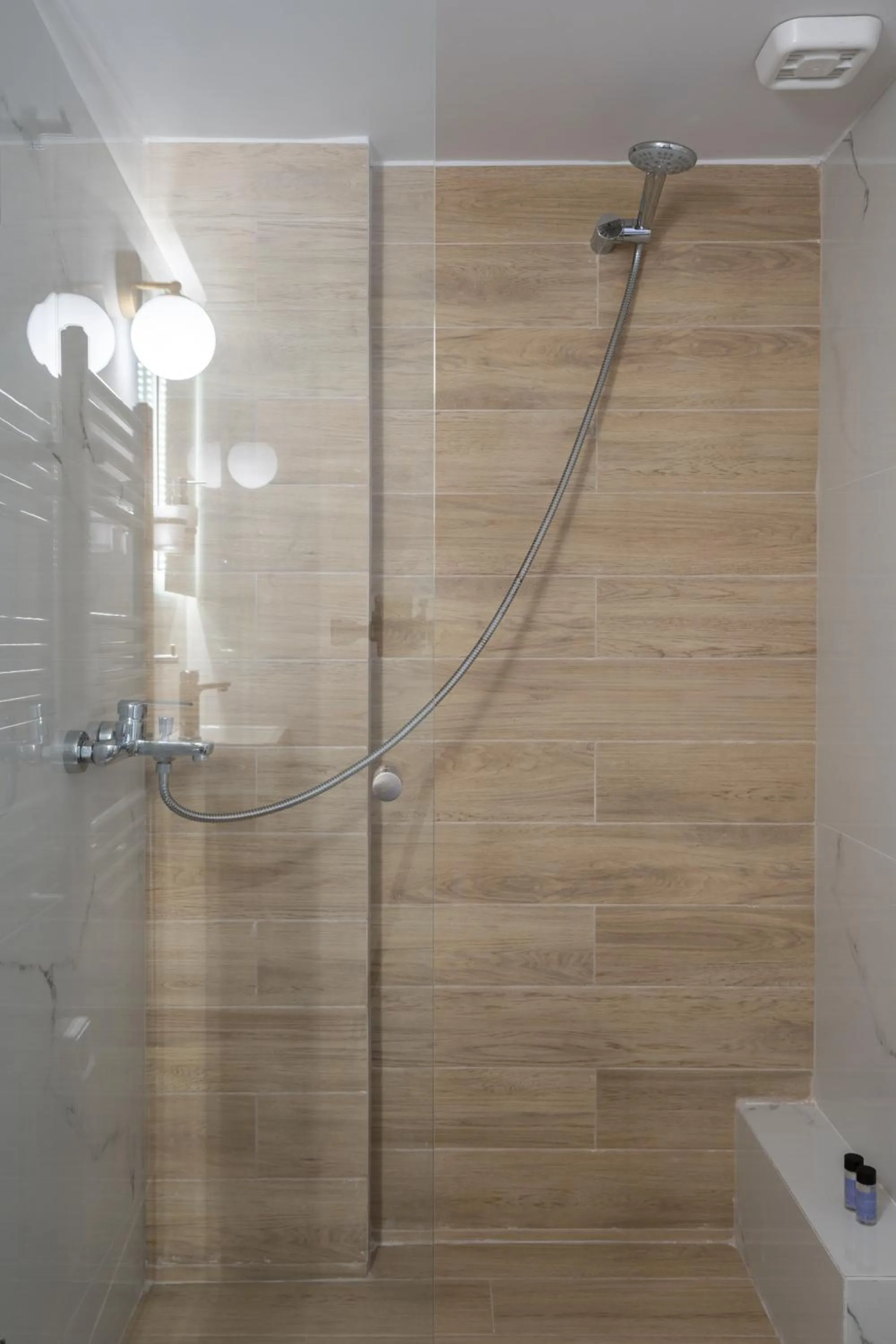 Shower in Starlight Residence