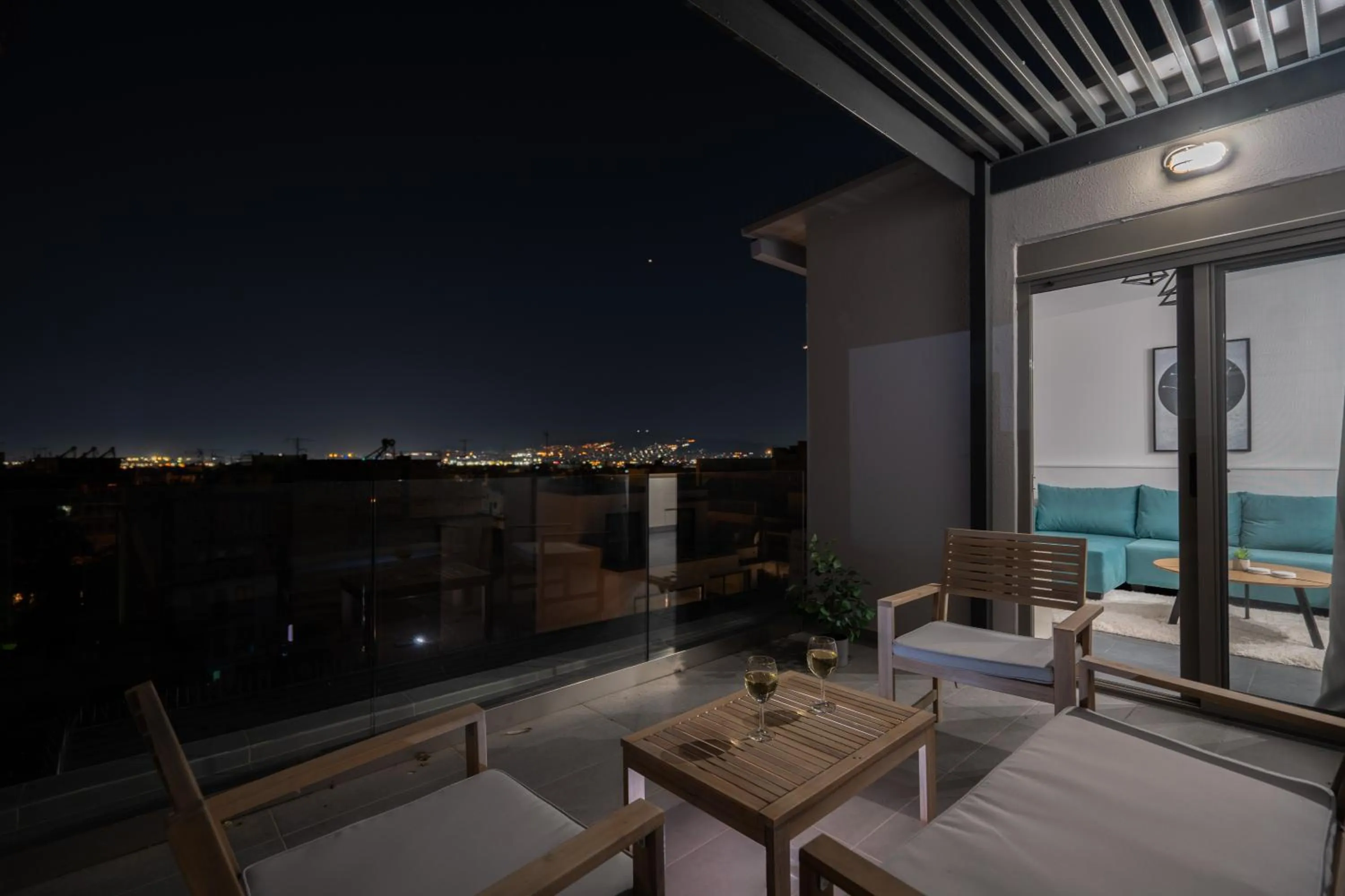 Night in Starlight Residence