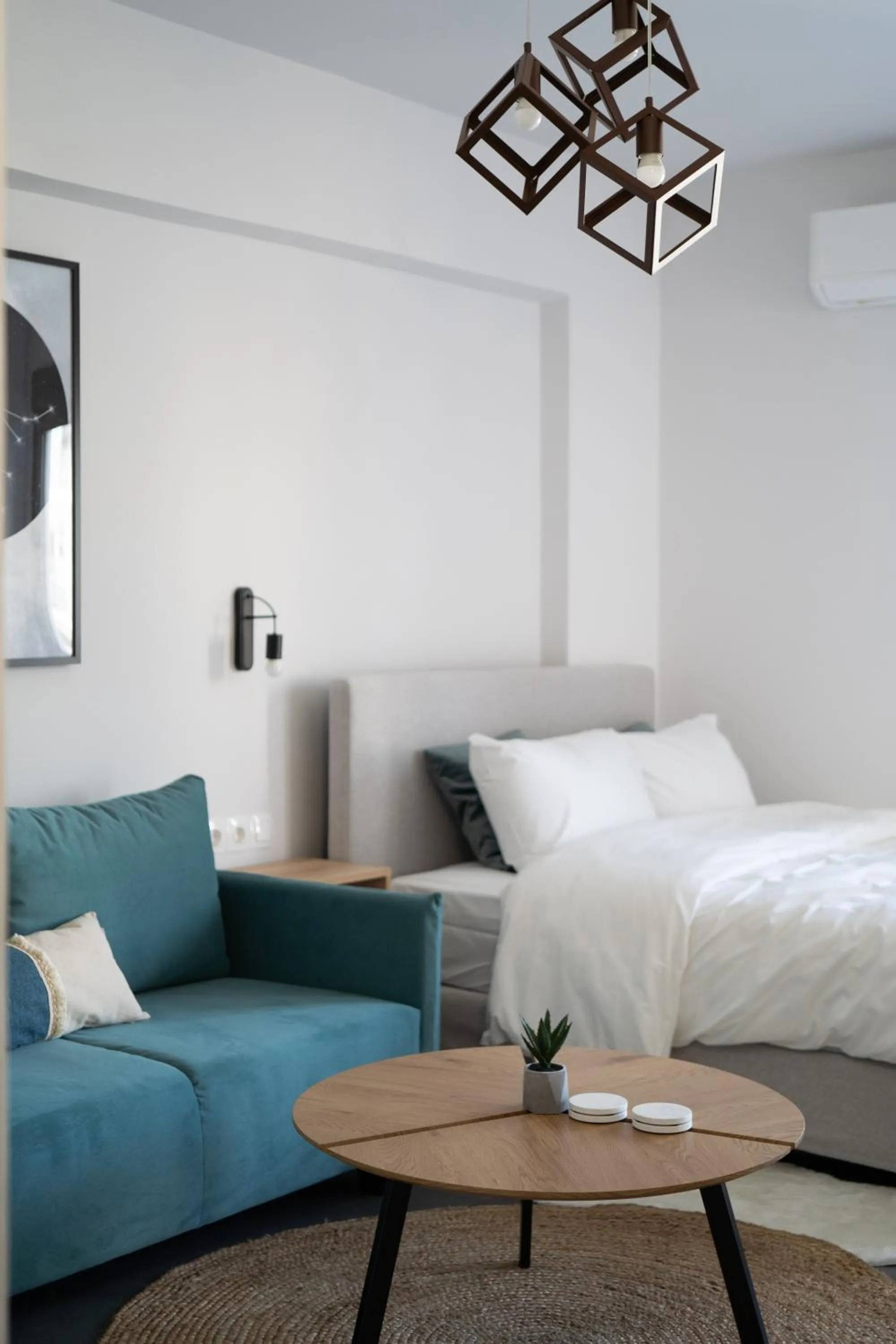 Bed in Starlight Residence