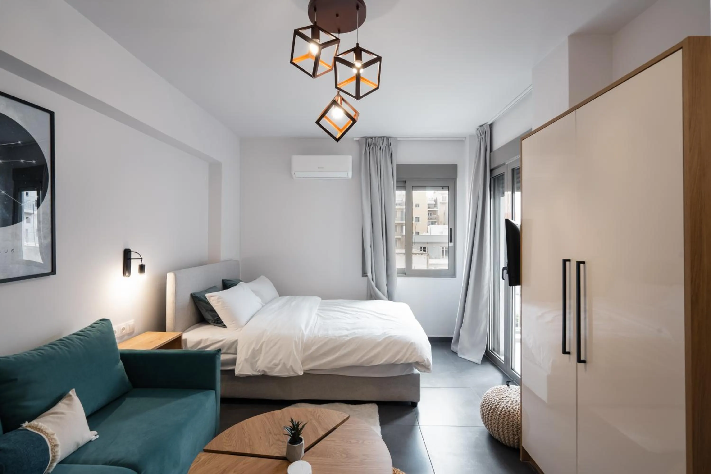 Bed in Starlight Residence